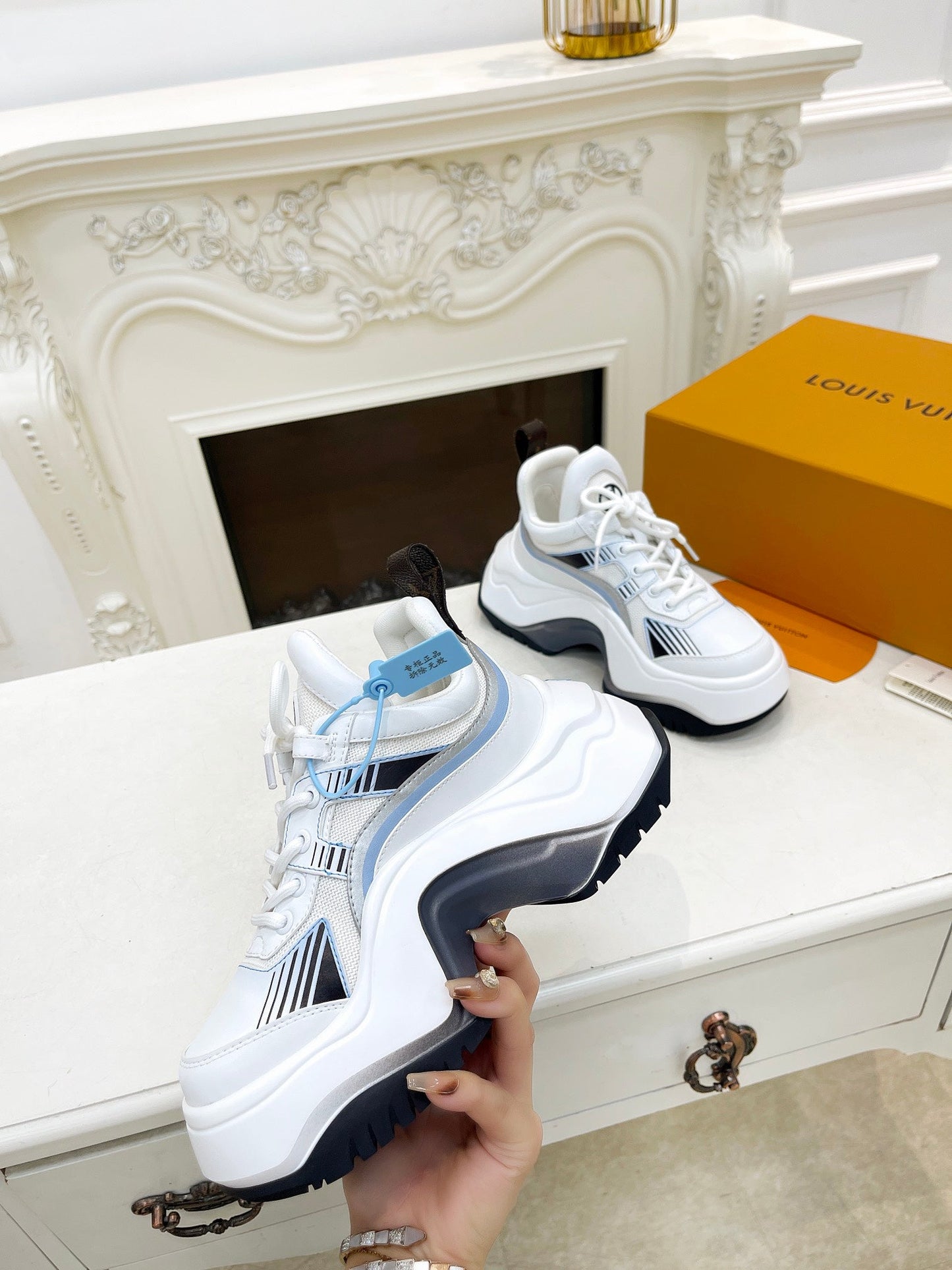 LV ARCHLIGHT 2.0 PLATFORM SNEAKER IN COLORFUL MIX OF MATERIALS 991810 - 35