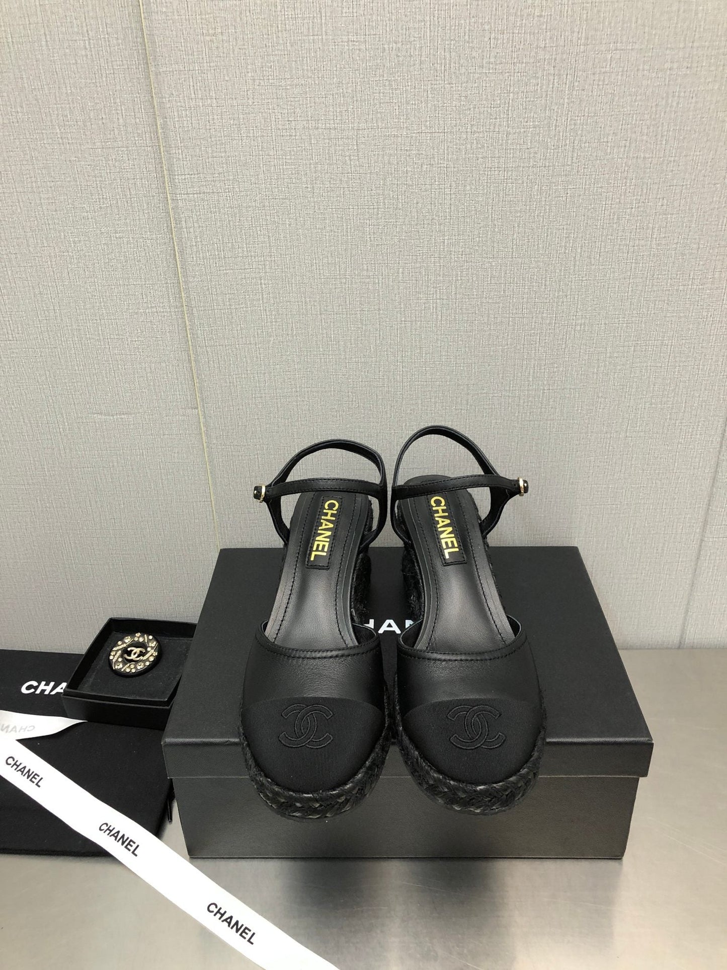 MARY JANE WEDGE BLACK LAMBSKIN - 35