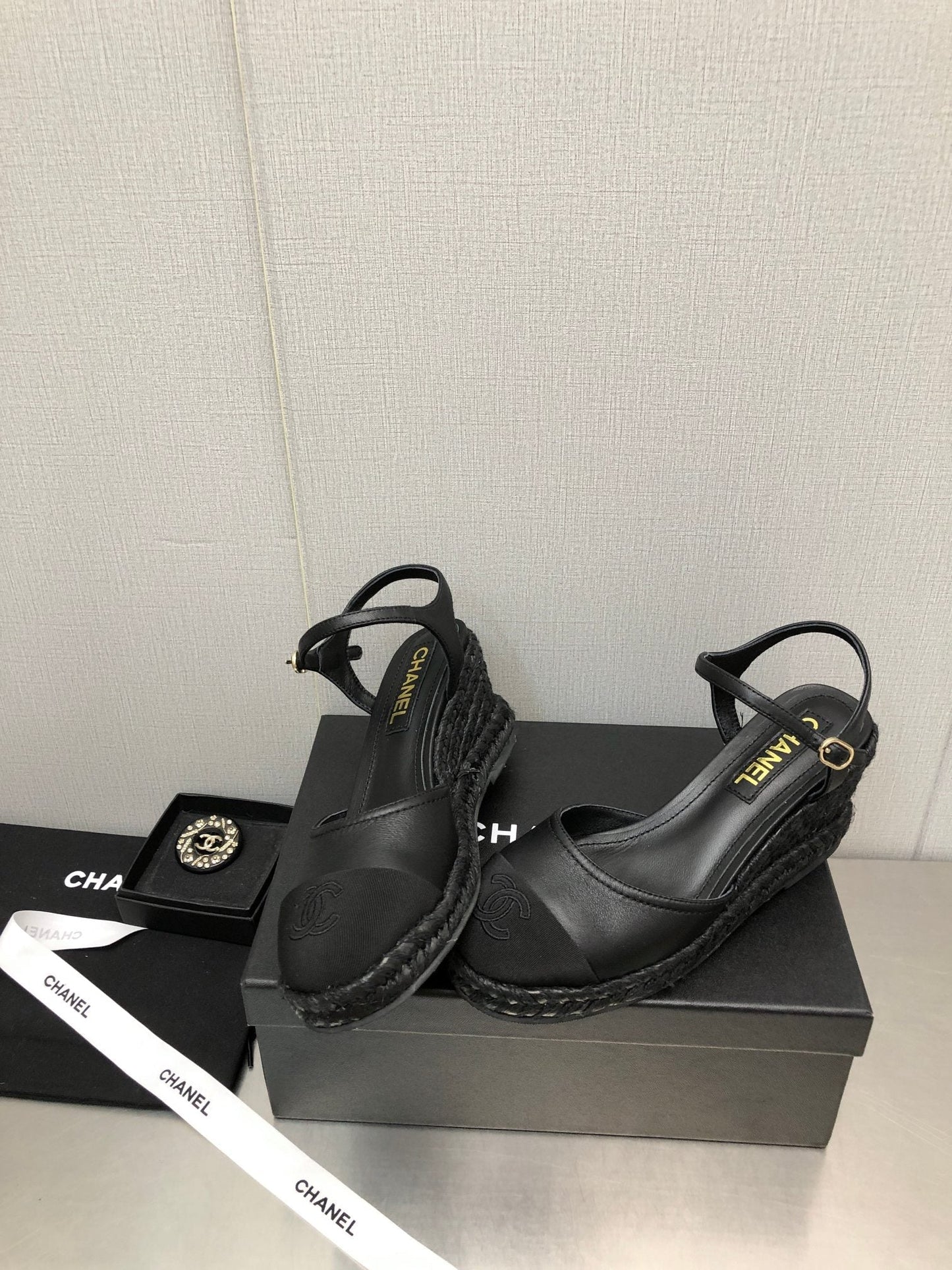 MARY JANE WEDGE BLACK LAMBSKIN - 35