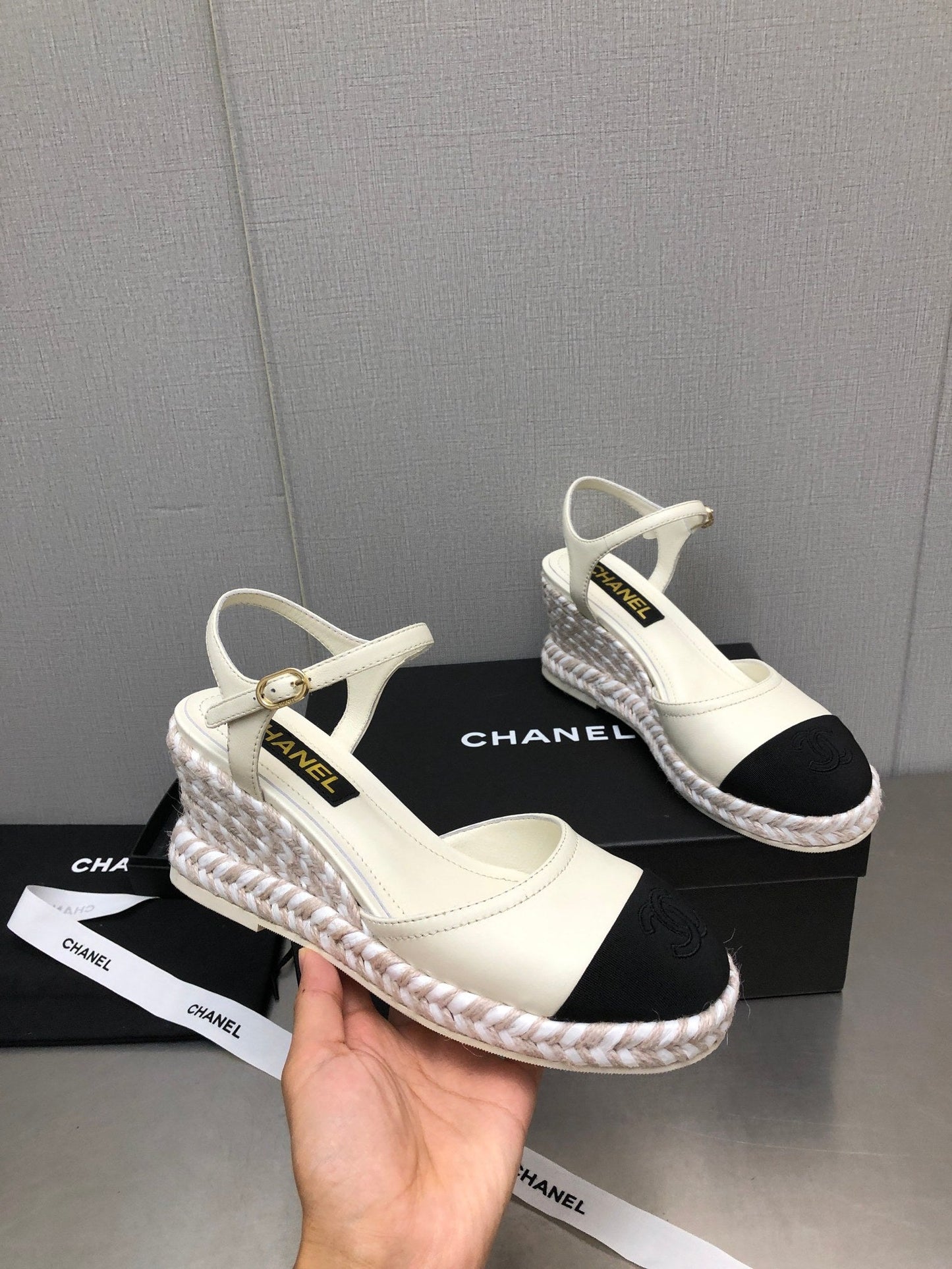 MARY JANE WEDGE WHITE LAMBSKIN - 35