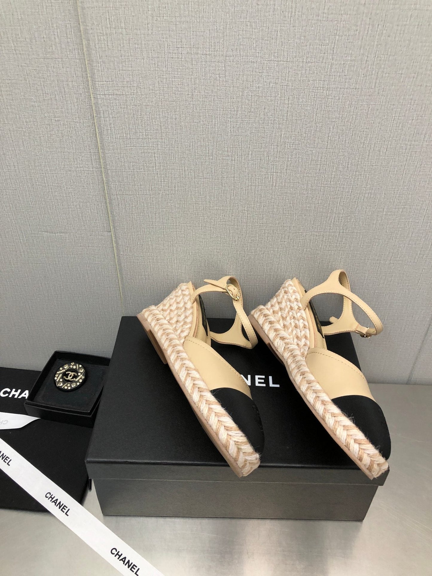MARY JANE WEDGE BEIGE CREAM LAMBSKIN - 35