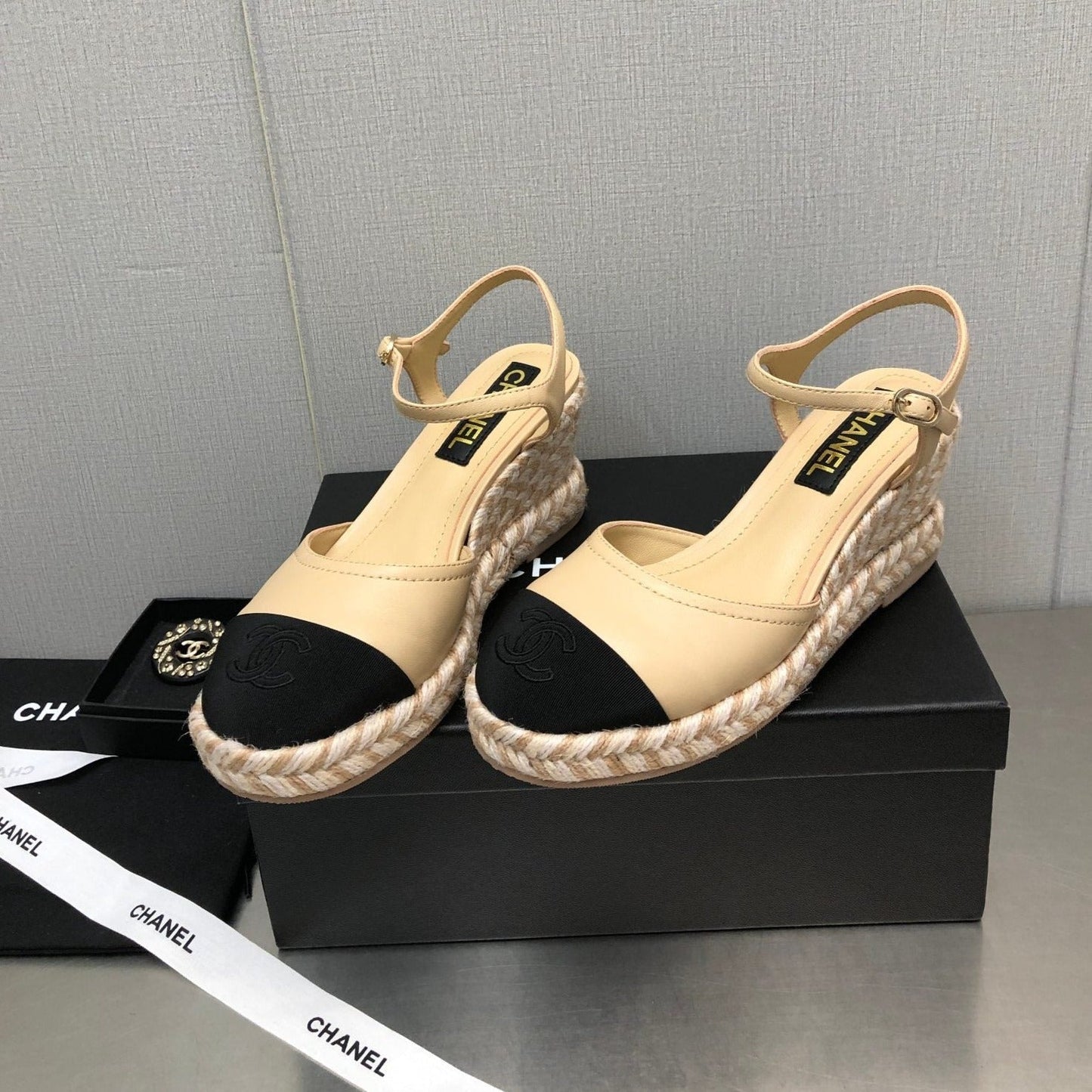 MARY JANE WEDGE BEIGE CREAM LAMBSKIN - 35