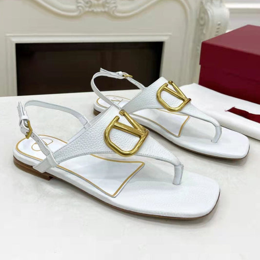 THONG SANDALS IN WHITE CALFSKIN WITH GOLD LOGO - 34