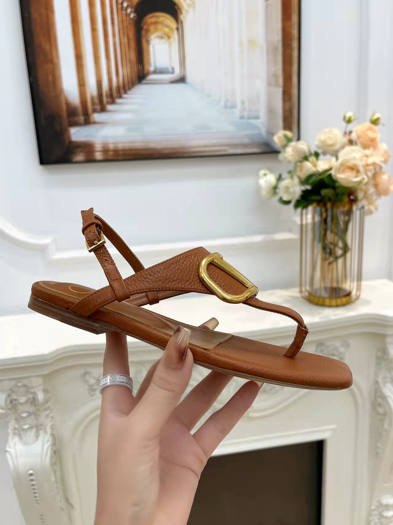THONG SANDALS IN BRONZE BROWN CALFSKIN WITH GOLD LOGO - 34