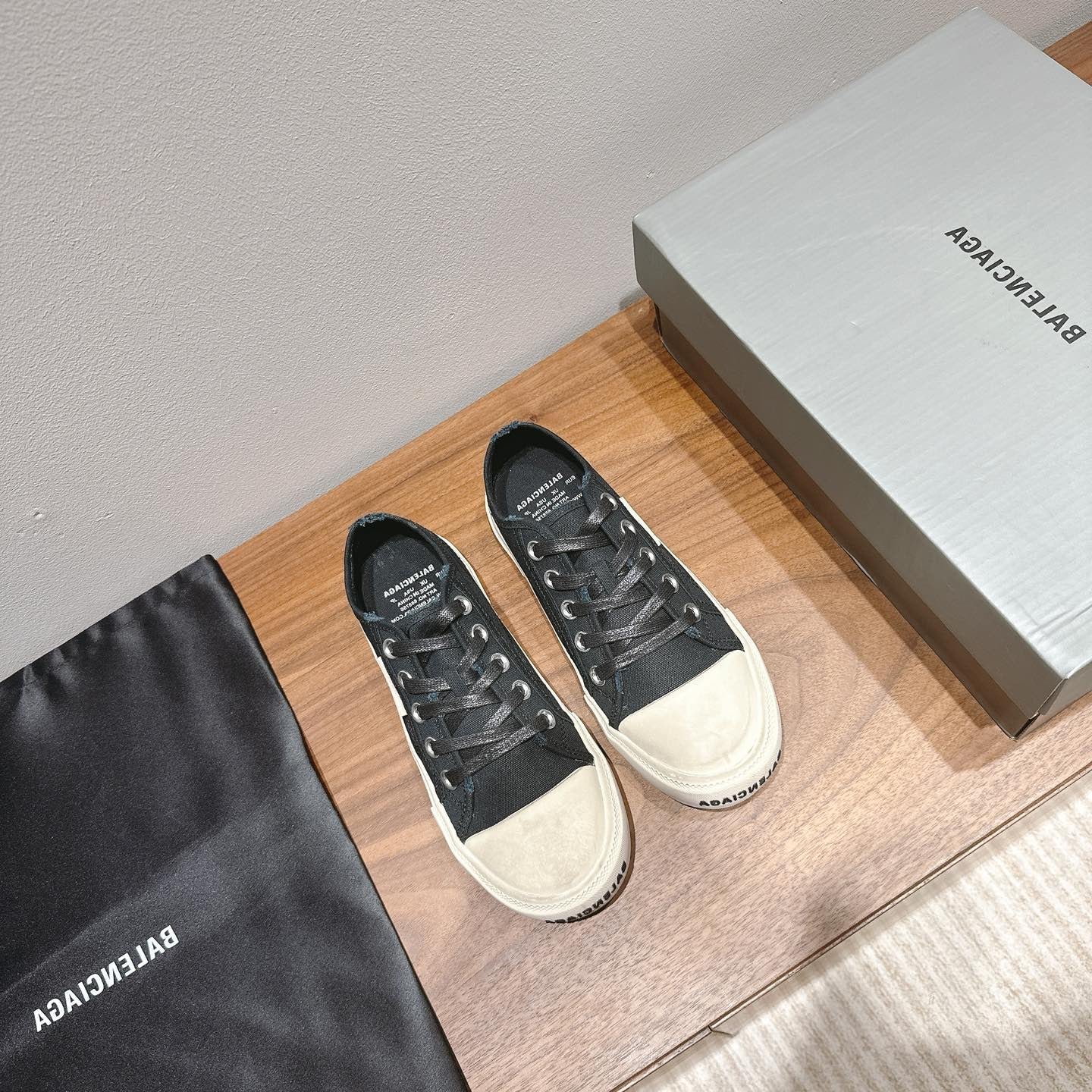 BALENCIAGA 25S SNEAKER IN BLACK CANVAS - 35