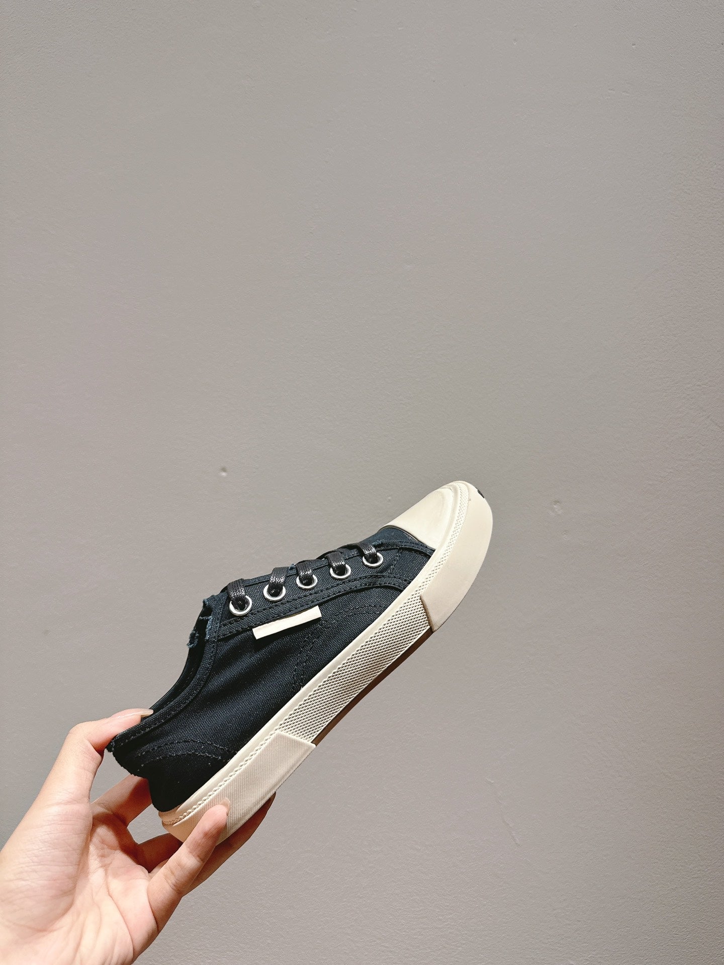 BALENCIAGA 25S SNEAKER IN BLACK CANVAS - 35