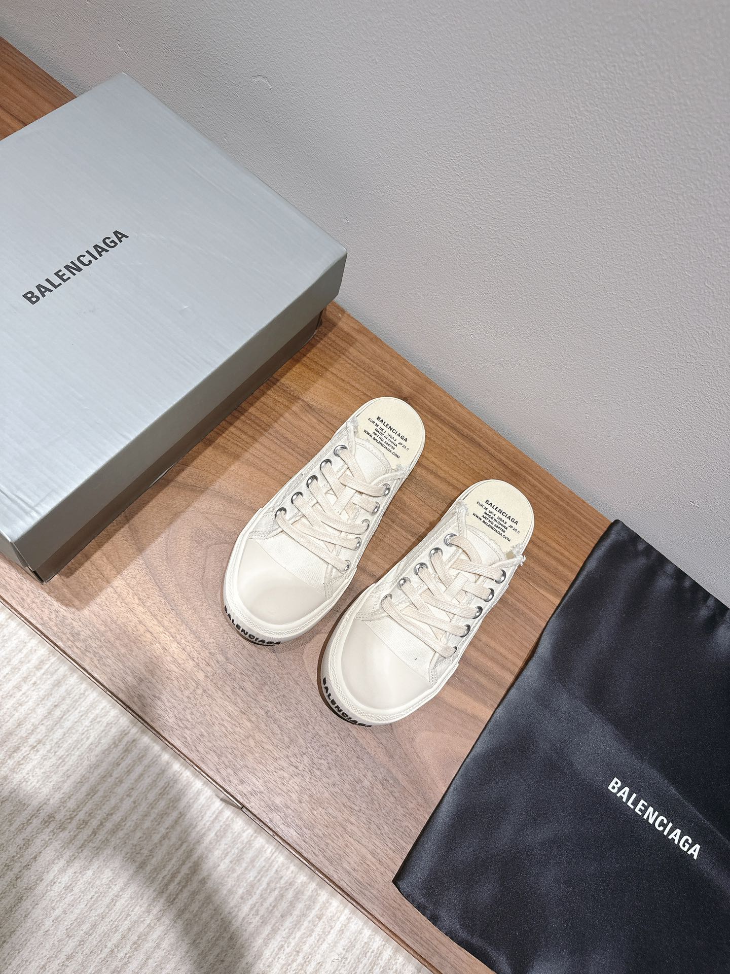 BALENCIAGA 25S SPORT CLOGS IN CREAM WHITE CANVAS - 35