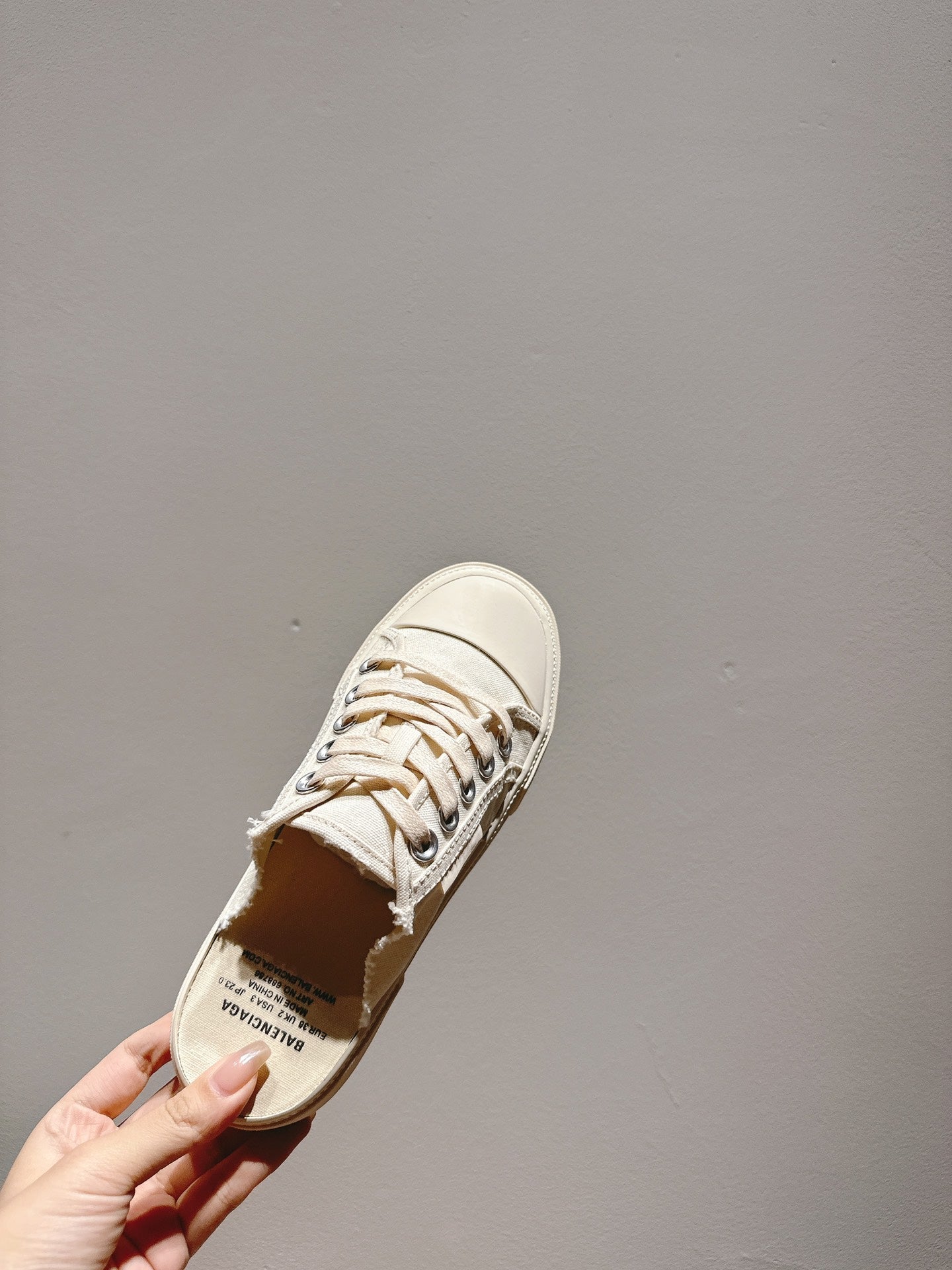 BALENCIAGA 25S SPORT CLOGS IN CREAM WHITE CANVAS - 35