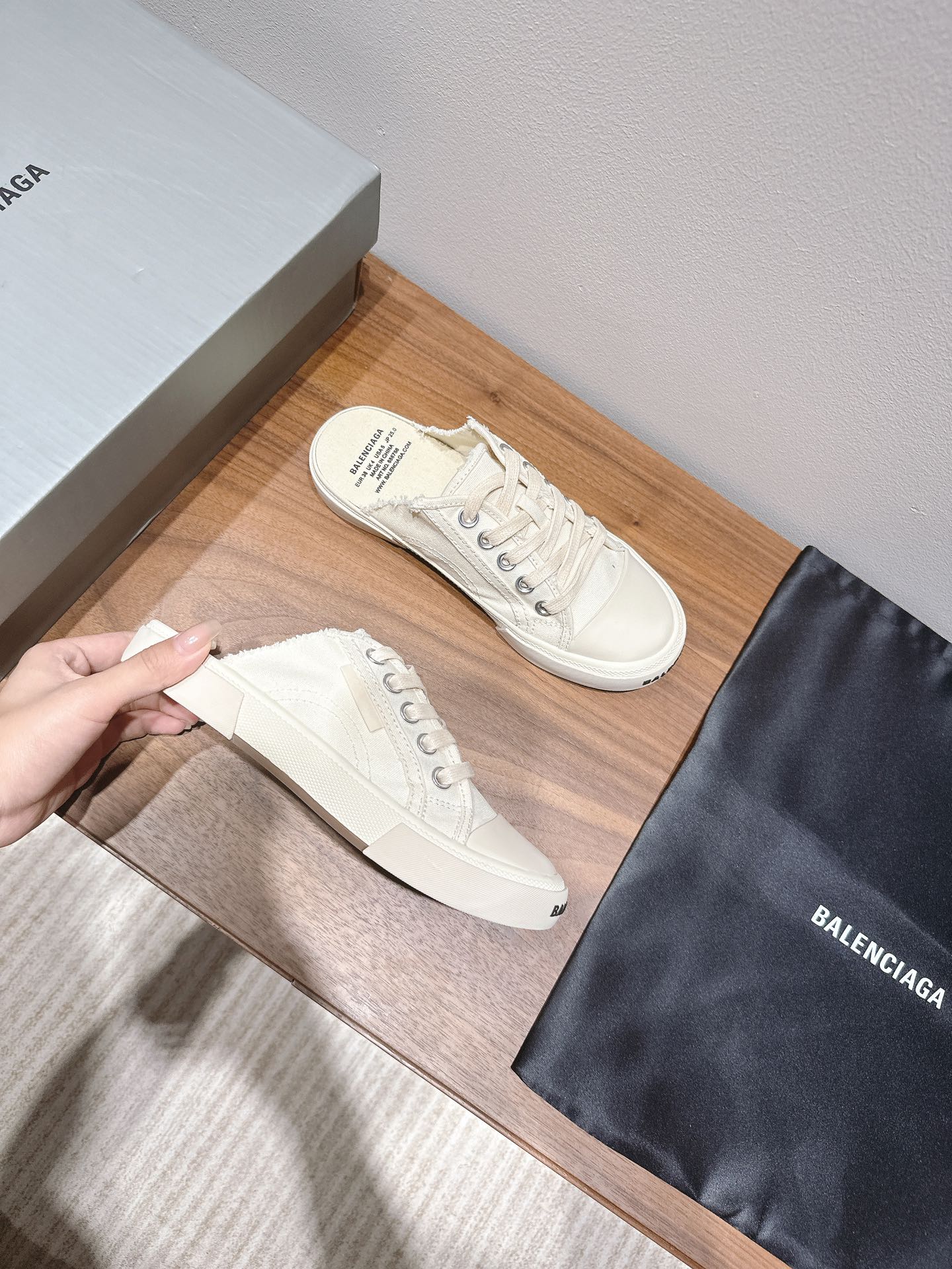 BALENCIAGA 25S SPORT CLOGS IN CREAM WHITE CANVAS - 35