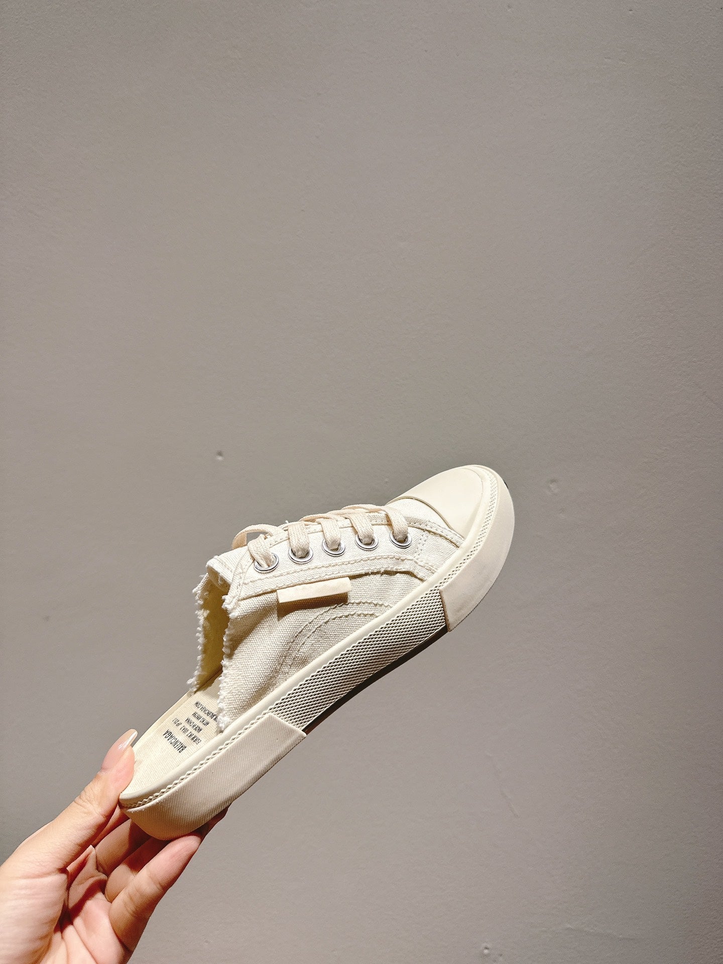 BALENCIAGA 25S SPORT CLOGS IN CREAM WHITE CANVAS - 35