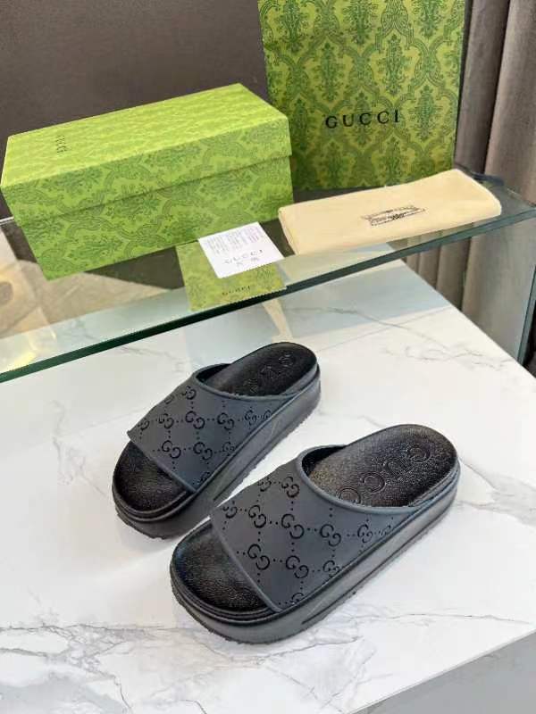 PLATFORM SANDALS IN BLACK MONOGRAM IMPORTED TPU - 35