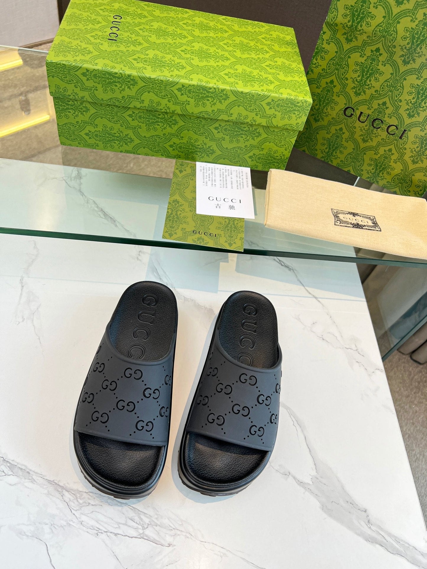 PLATFORM SANDALS IN BLACK MONOGRAM IMPORTED TPU - 35