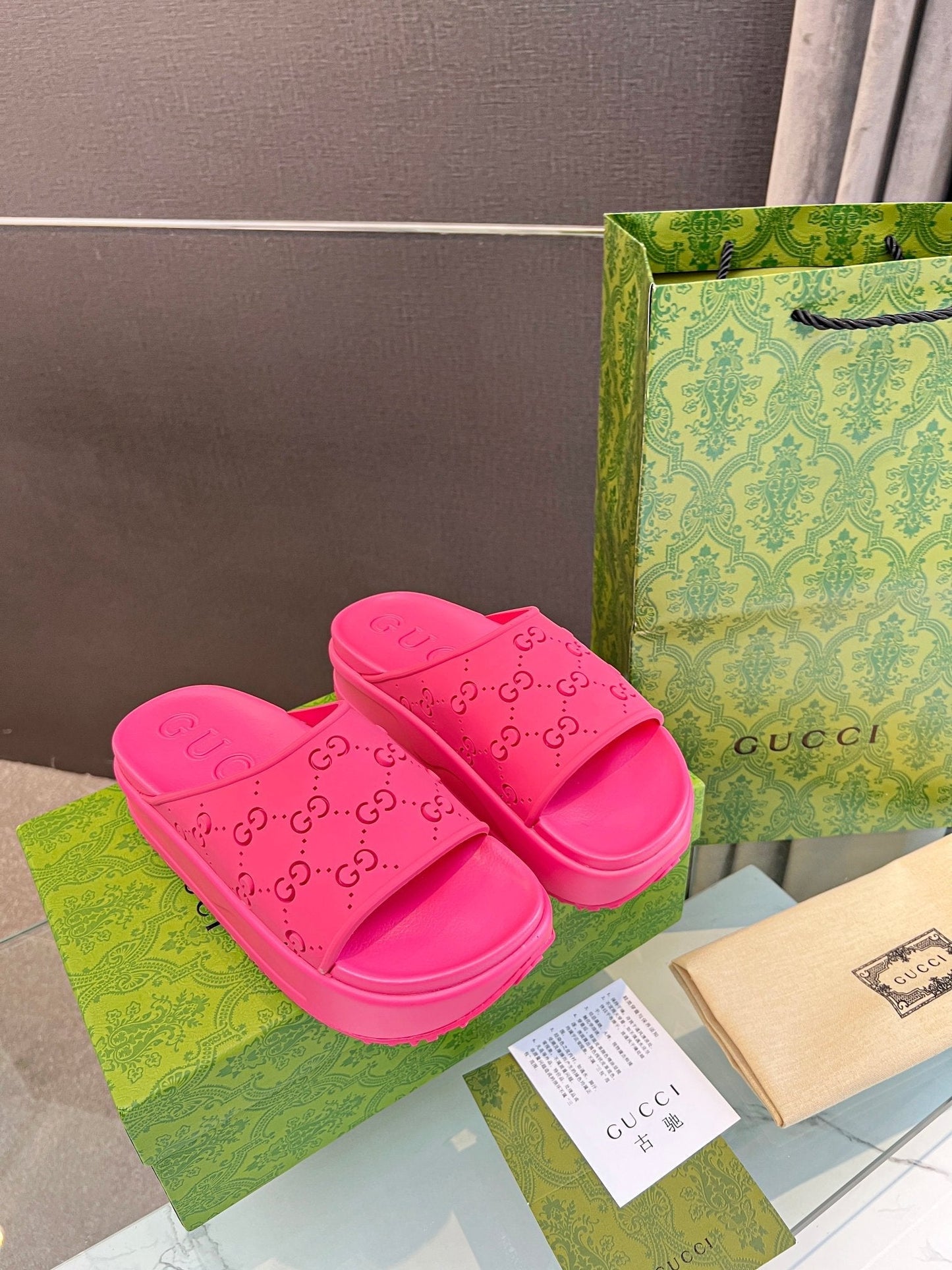 PLATFORM SANDALS IN BRIGHT PINK MONOGRAM IMPORTED TPU - 35