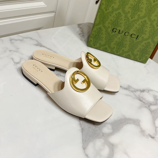 ШКІРЯНІ ШЛЬОПАНЦІ GUCCI 26S BLONDIE КРЕМОВО-БІЛОГО КОЛЬОРУ З ТЕЛЯЧОЇ ШКІРИ