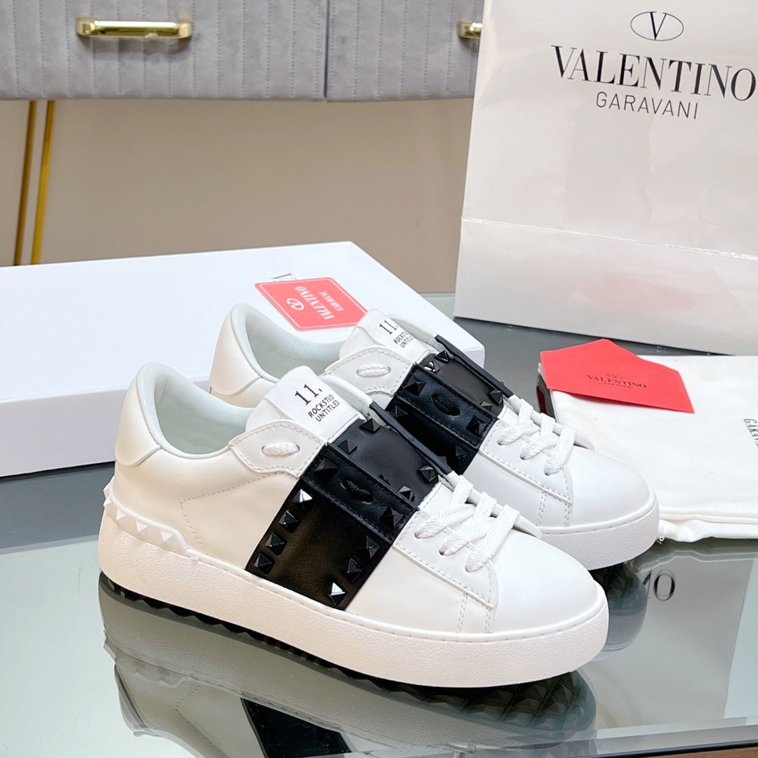 VALENTINO 25S GARAVANI ROCKSTUD UNTITLED STUDDED SNEAKERS IN WHITE MIX BLACK LAMBSKIN - 35