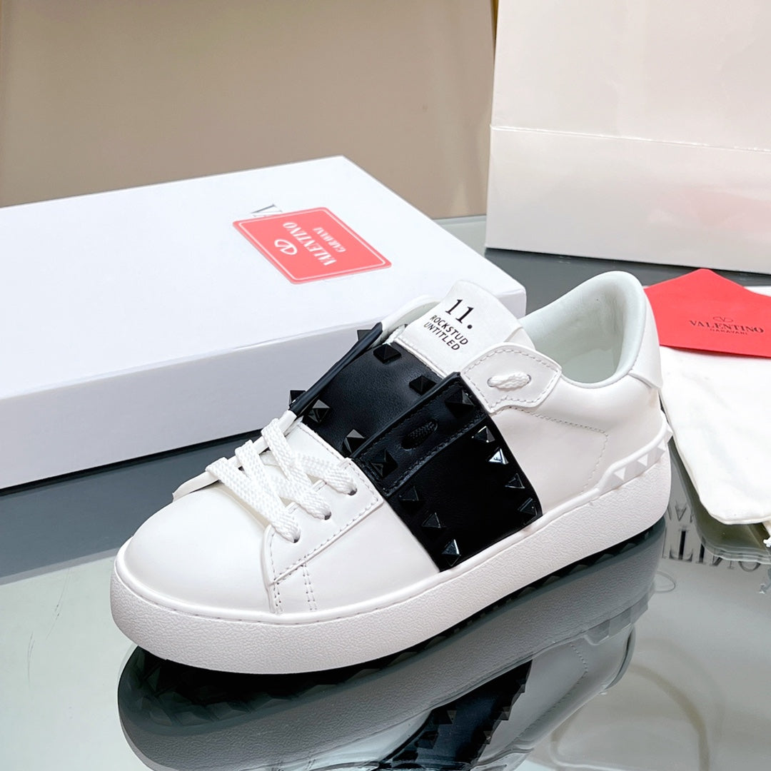 VALENTINO 25S GARAVANI ROCKSTUD UNTITLED STUDDED SNEAKERS IN WHITE MIX BLACK LAMBSKIN - 35