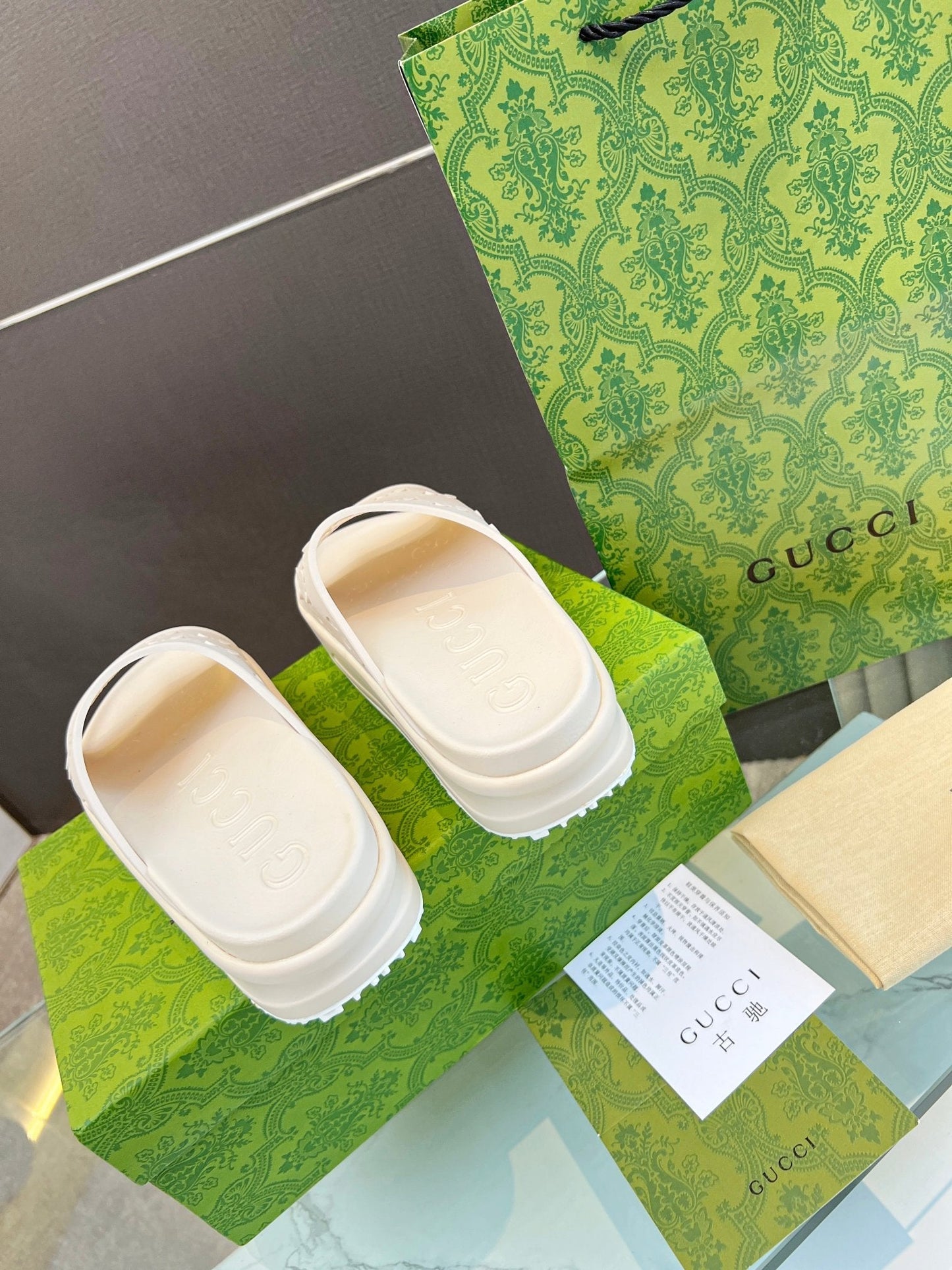 PLATFORM SANDALS IN WHITE CREAM MONOGRAM IMPORTED TPU - 35