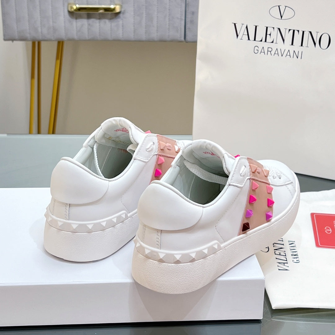 VALENTINO 25S GARAVANI ROCKSTUD UNTITLED STUDDED SNEAKERS IN WHITE MIX PINK LAMBSKIN STYLE 1 - 35