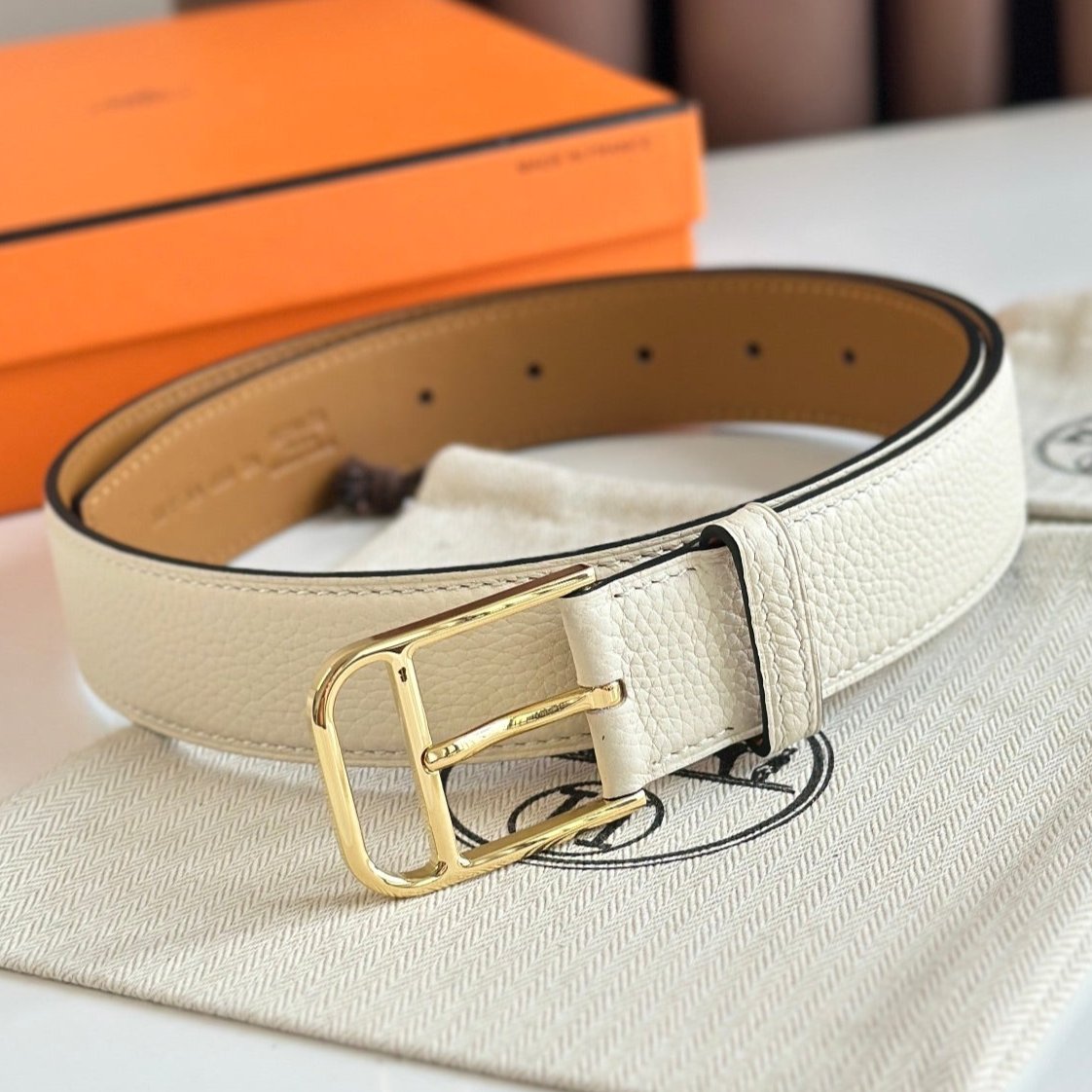HM ROMAIN 35MM BELT WHITE CREAM LEATHER GOLD HARDWARE - 30