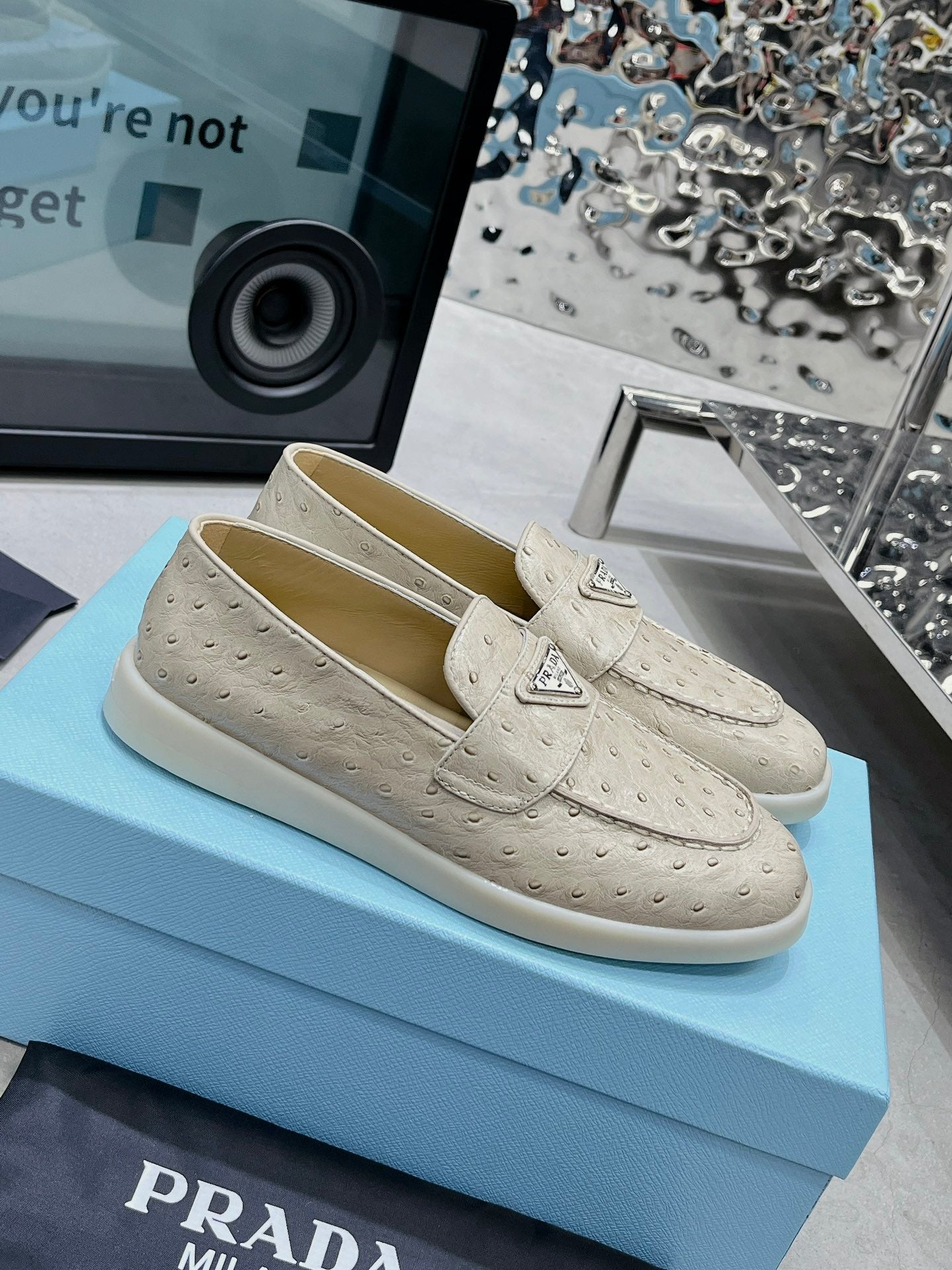 PRA OSTRICH PATTERN LOAFERS CREAMY WHITE CALFSKIN - 35