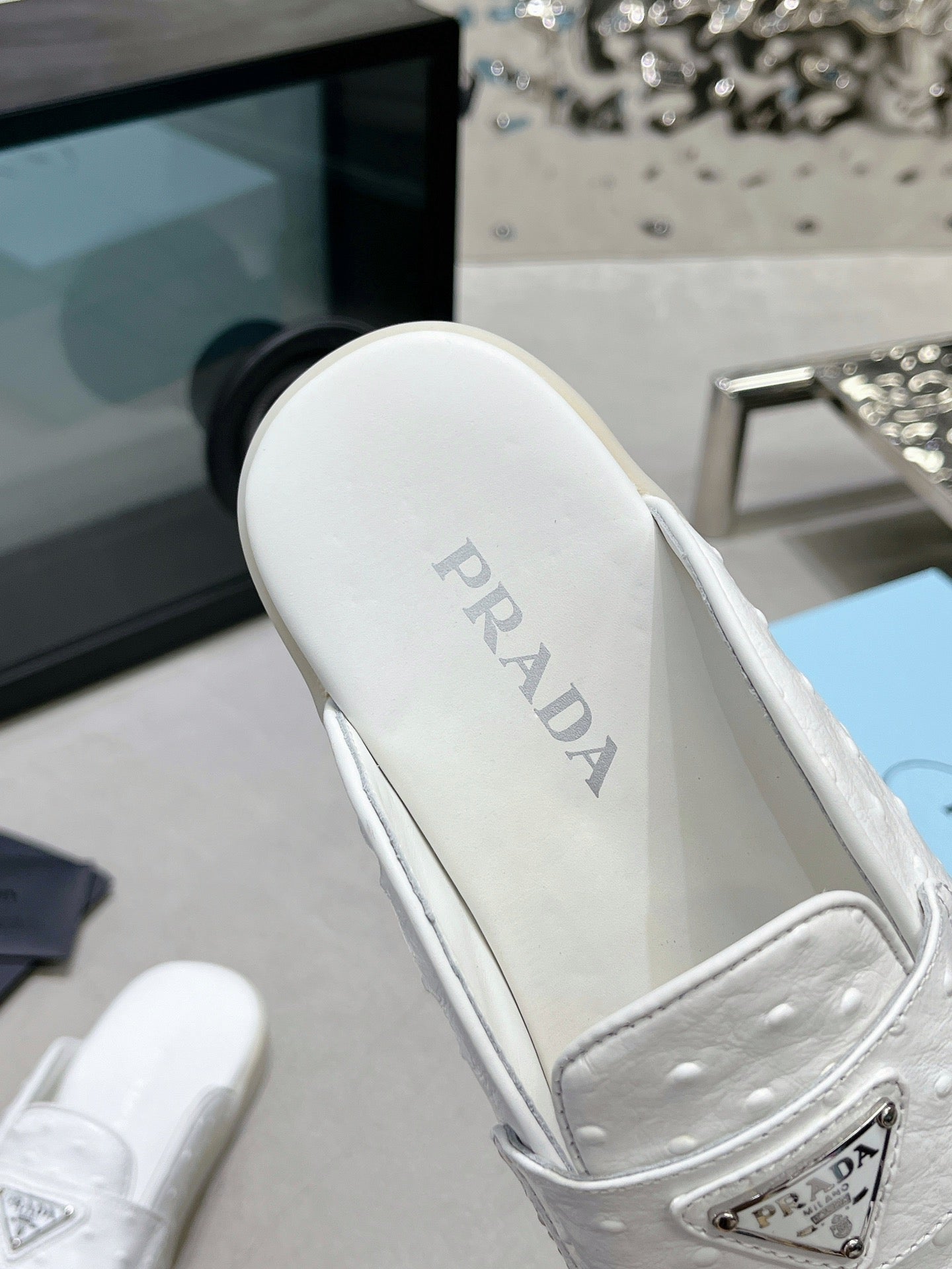 PRA OSTRICH PATTERN MULES WHITE CALFSKIN - 35