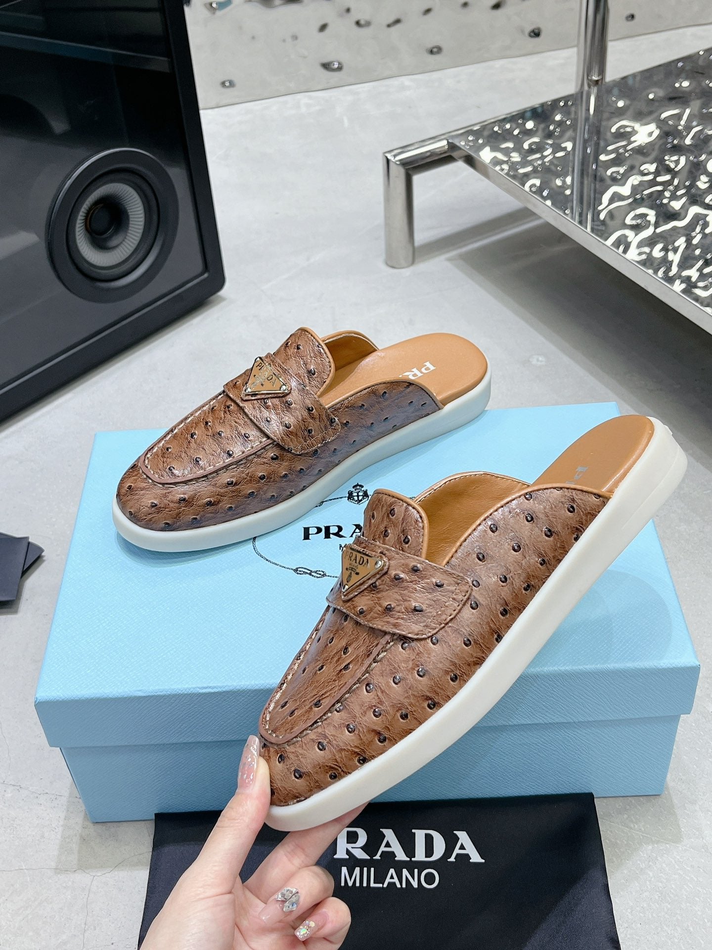 PRA OSTRICH PATTERN MULES CARAMEL CALFSKIN - 35