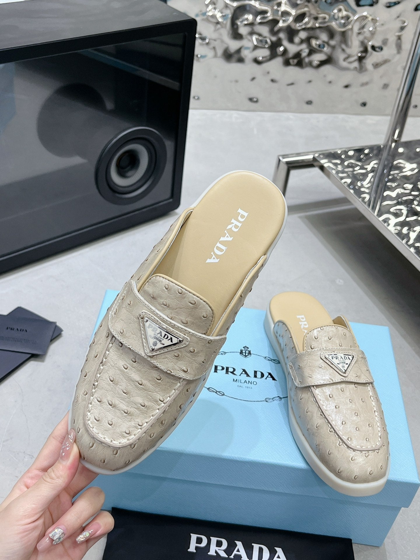 PRA OSTRICH PATTERN MULES CREAMY WHITE CALFSKIN - 35