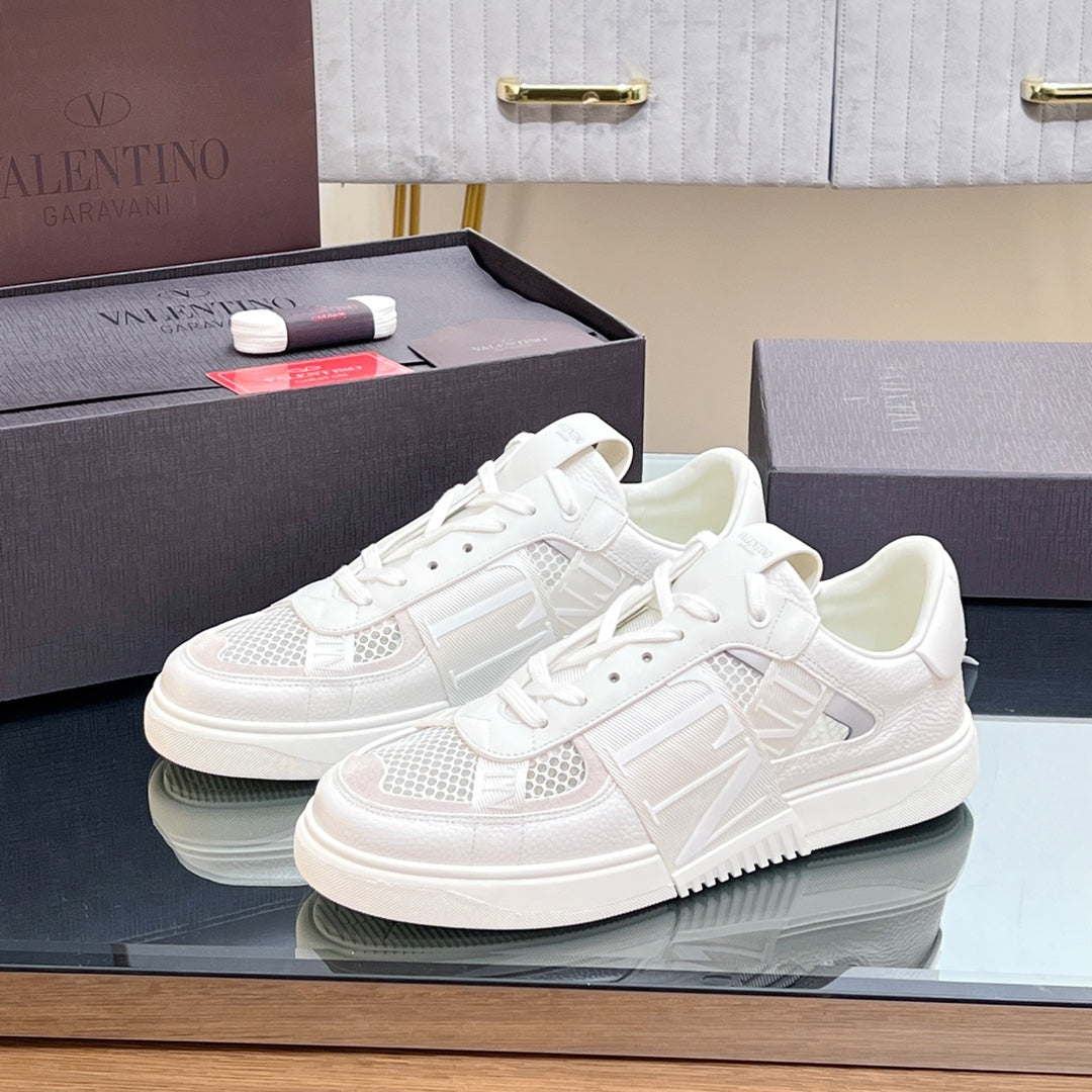 VALENTINO 25S GARAVANI VL7N SNEAKERS IN WHITE LAMBSKIN - 35