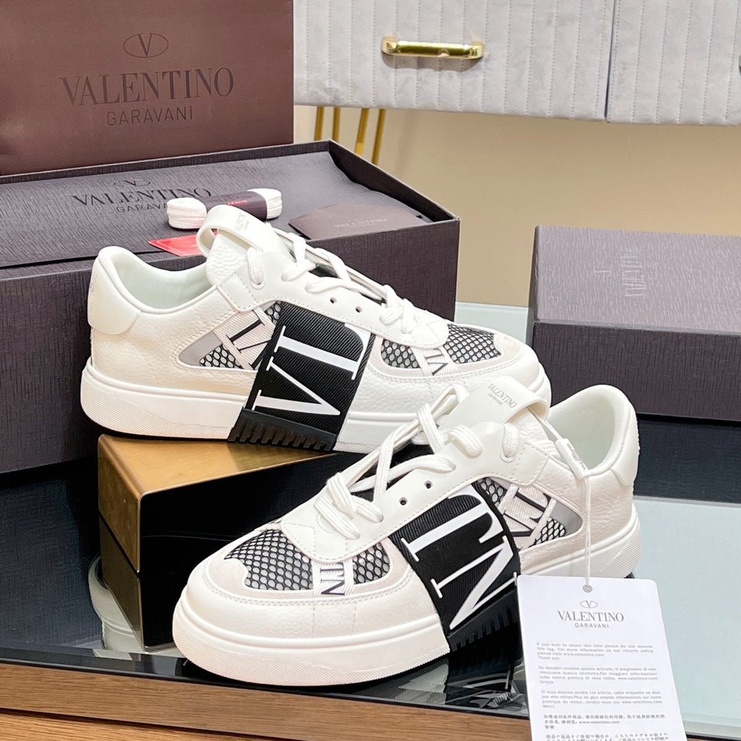 VALENTINO 25S GARAVANI VL7N SNEAKERS IN WHITE MIX BLACK LAMBSKIN - 35