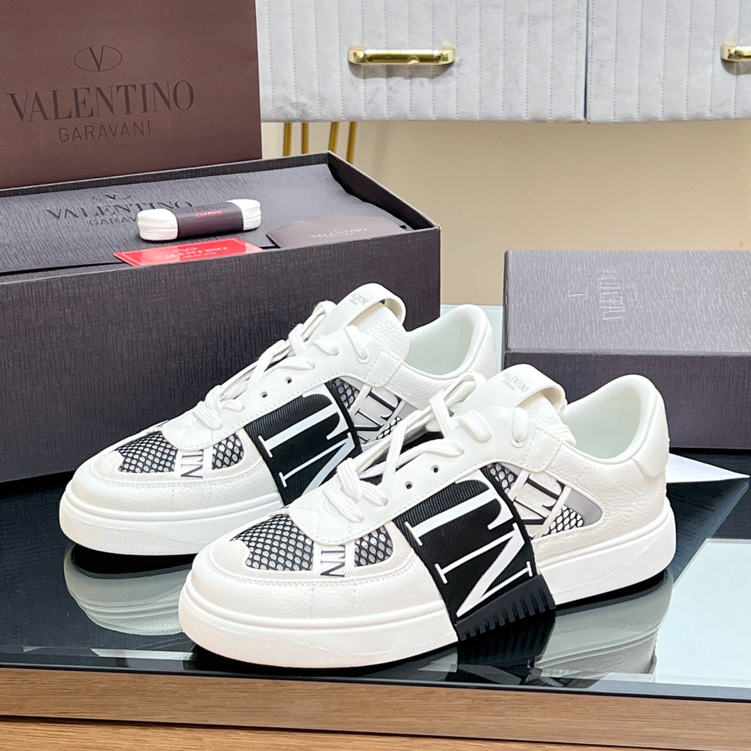 VALENTINO 25S GARAVANI VL7N SNEAKERS IN WHITE MIX BLACK LAMBSKIN - 35
