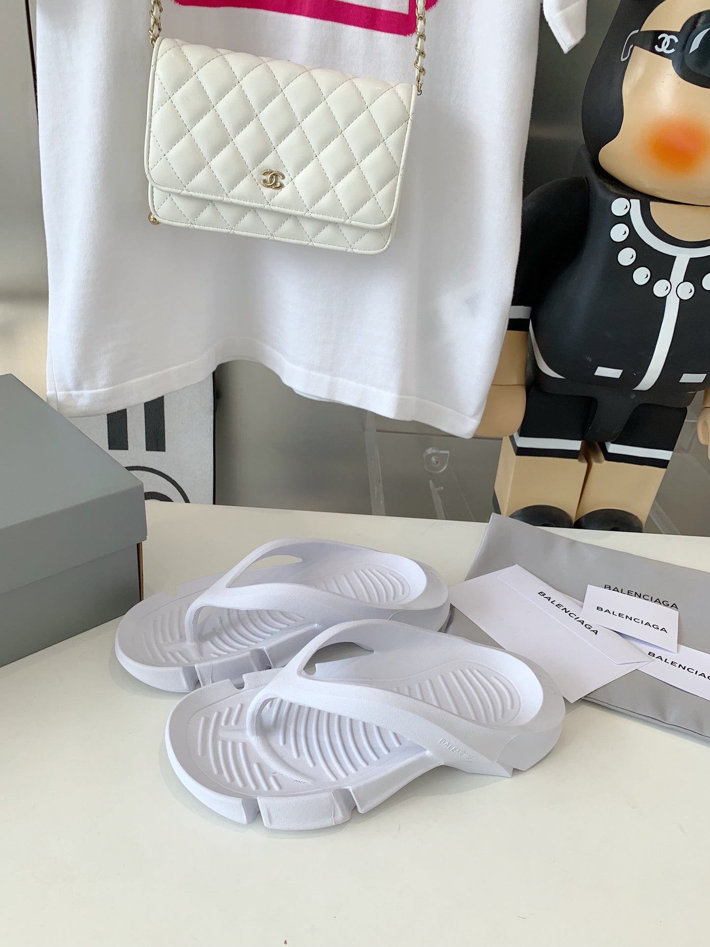 THONG SANDALS IN WHITE RUBBER - 35