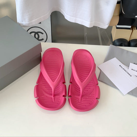 THONG SANDALS IN CABARET PINK RUBBER - 35