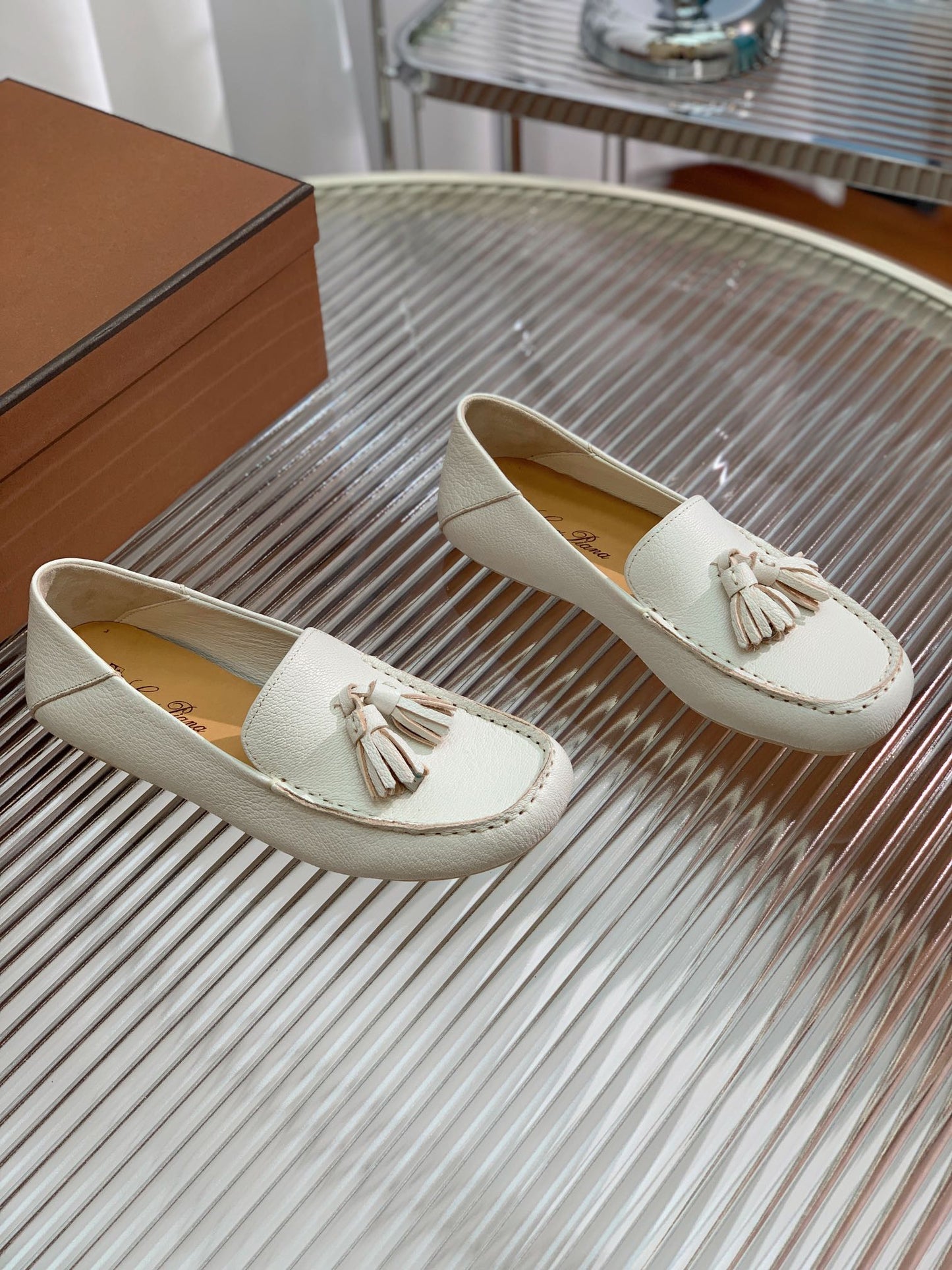 LP DOT SOLE WALK LOAFERS WHITE LAMBSKIN - 35