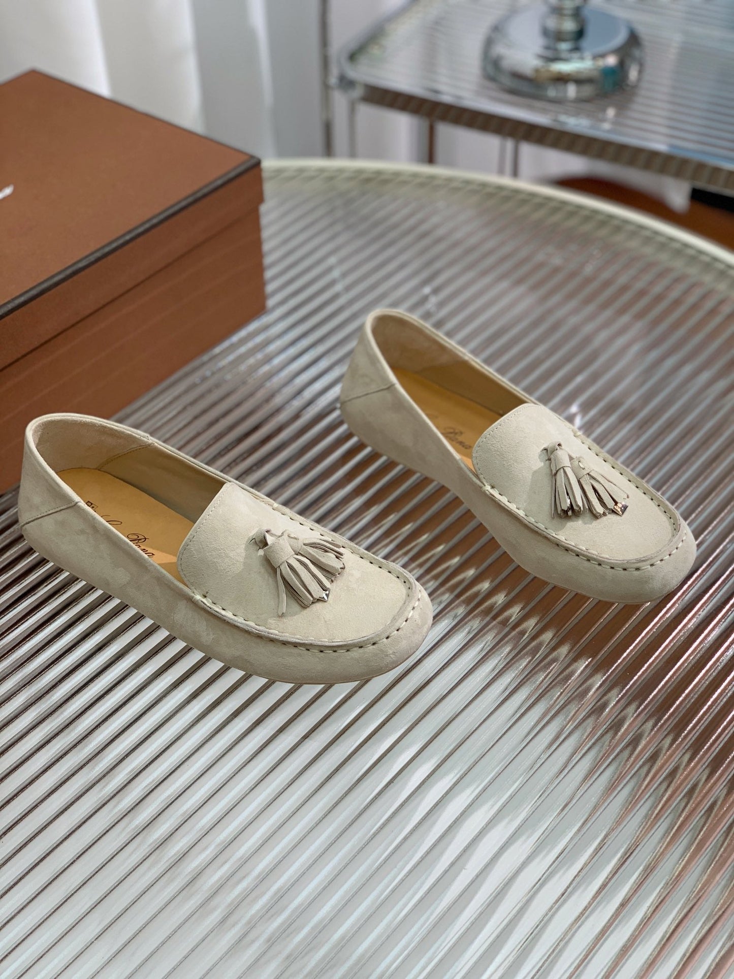 LP DOT SOLE WALK LOAFERS CREAMY WHITE SUEDE - 35