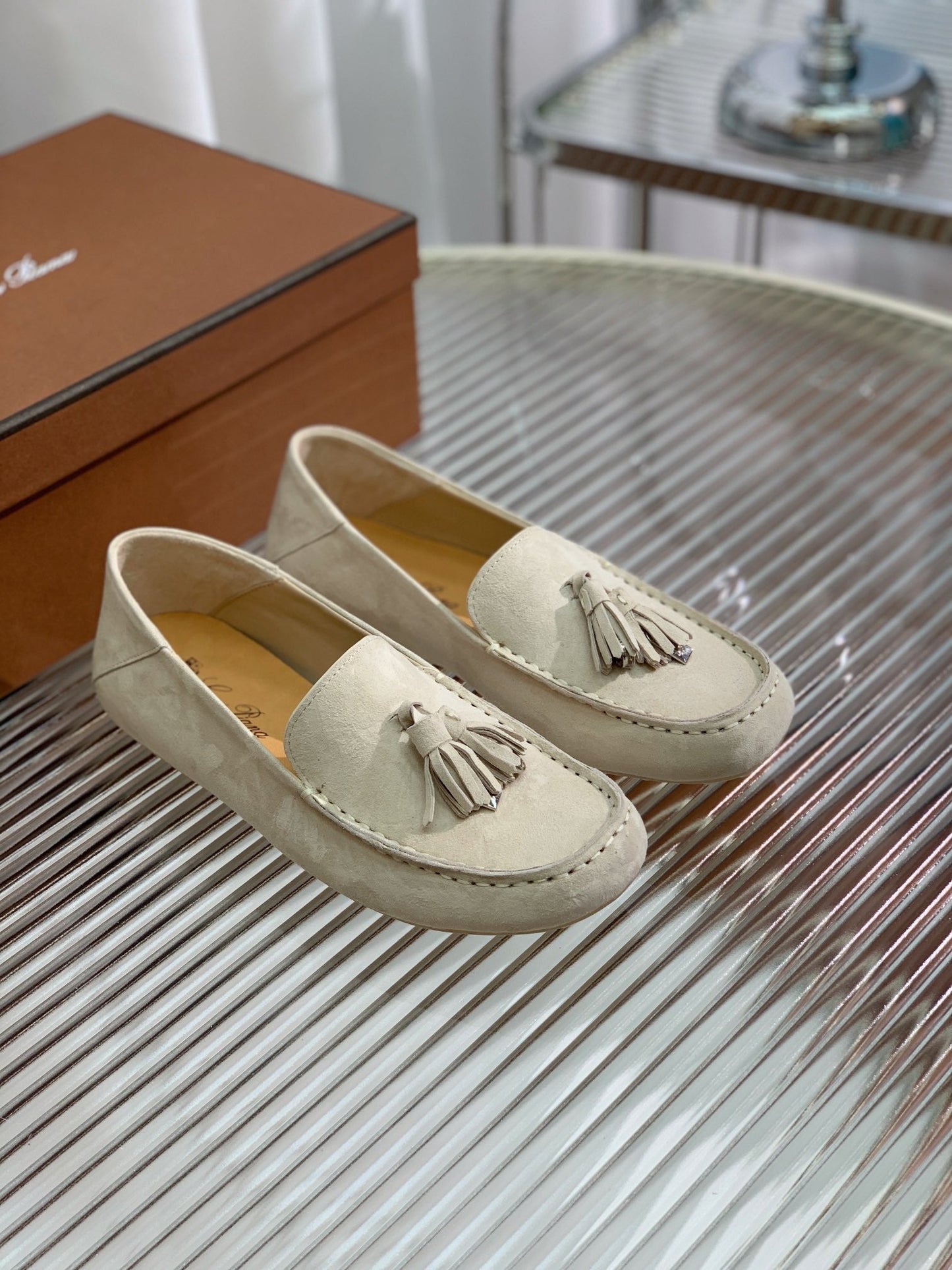 LP DOT SOLE WALK LOAFERS CREAMY WHITE SUEDE - 35