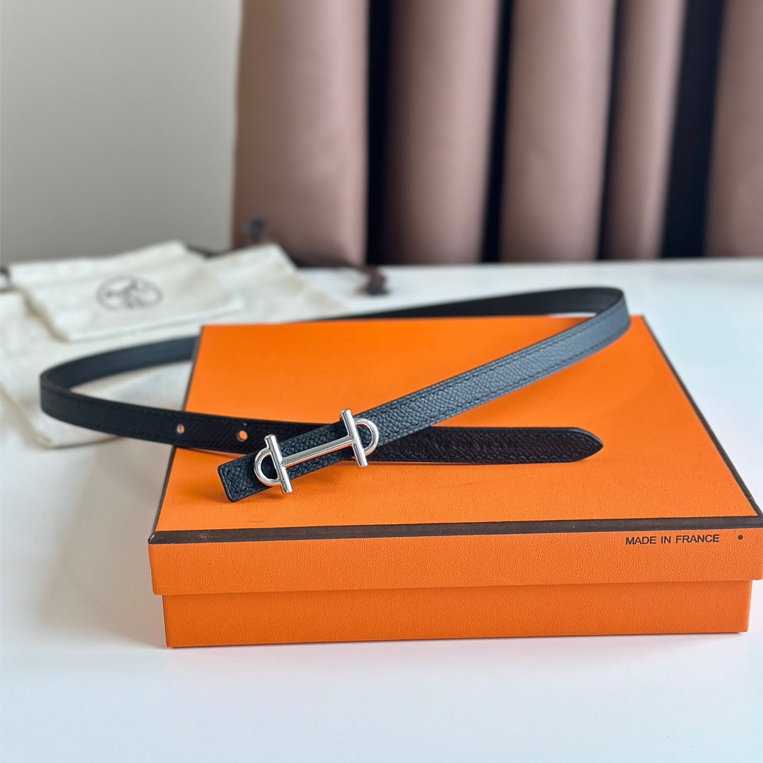 HM GAMMA BUCKLE & REVERSIBLE BLACK LEATHER STRAP 13MM SILVER HARDWARE - 30