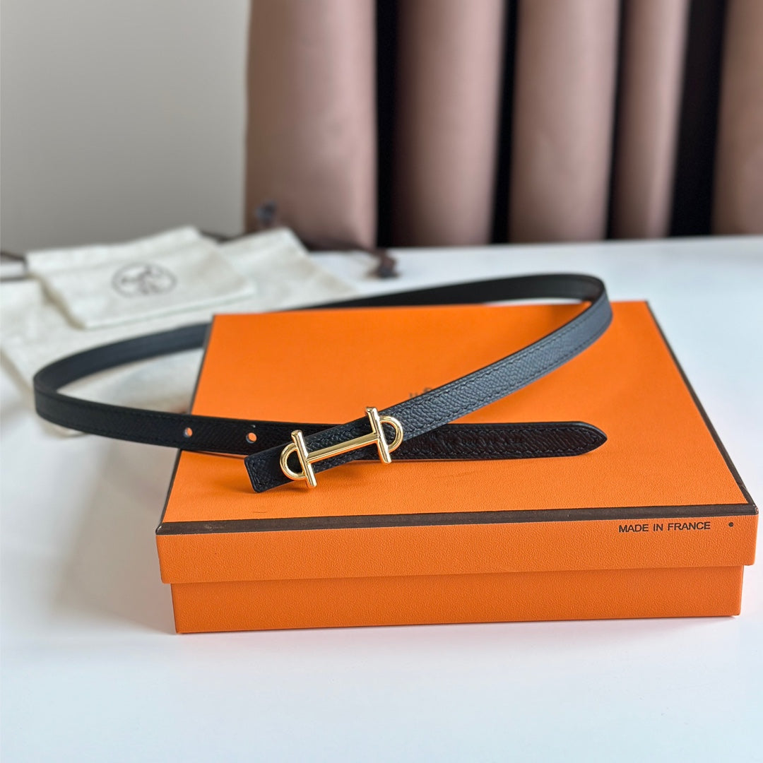 HM GAMMA BUCKLE & REVERSIBLE BLACK LEATHER STRAP 13MM GOLD HARDWARE - 30