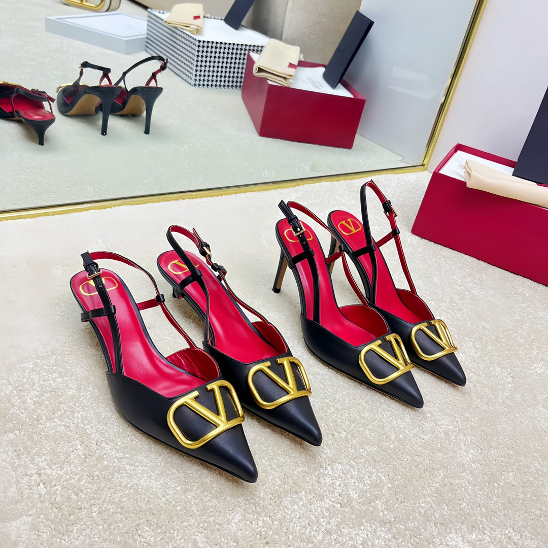 VLOGO SLINGBACK PUMP IN BLACK CALFSKIN LEATHER WITH GOLD LOGO - 35 / 4 cm