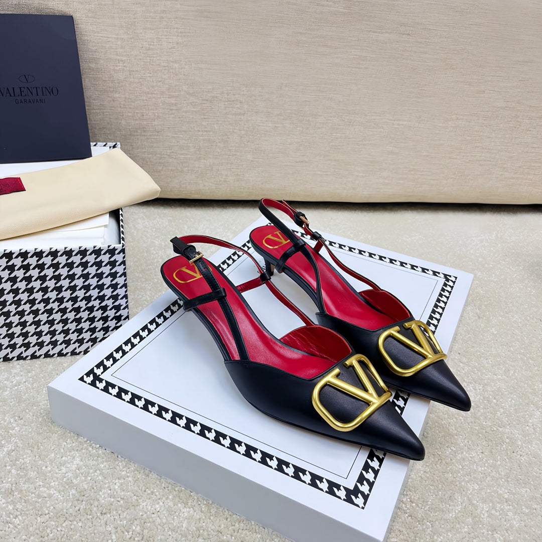 VLOGO SLINGBACK PUMP IN BLACK CALFSKIN LEATHER WITH GOLD LOGO - 35 / 4 cm