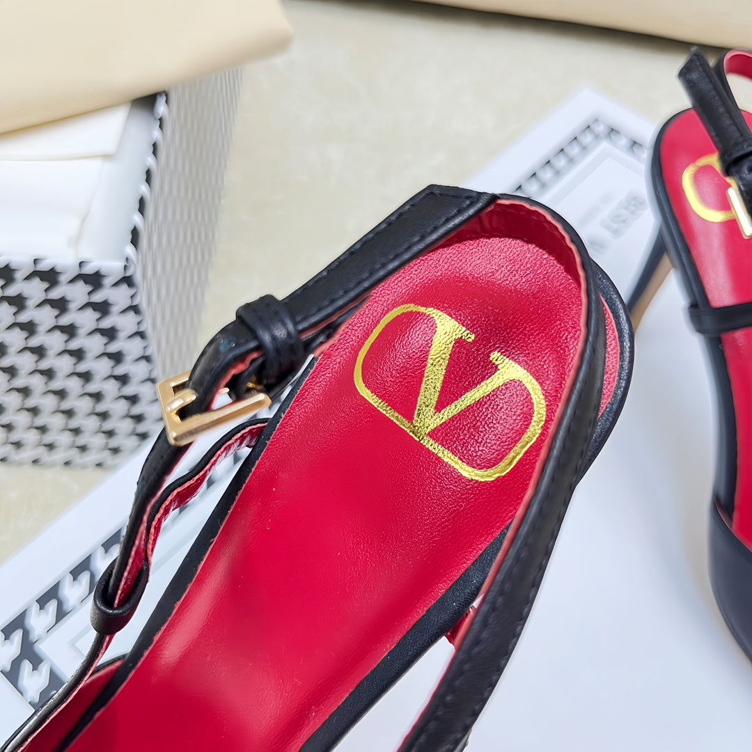 VLOGO SLINGBACK PUMP IN BLACK CALFSKIN LEATHER WITH GOLD LOGO - 35 / 4 cm