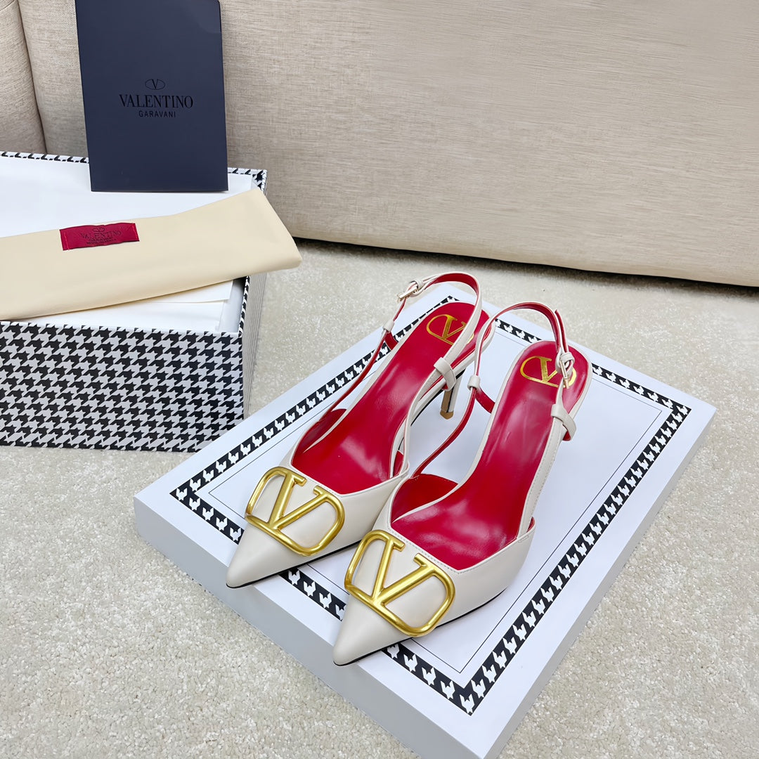 VLOGO SLINGBACK PUMP IN WHITE CALFSKIN LEATHER WITH GOLD LOGO - 35 / 4 cm