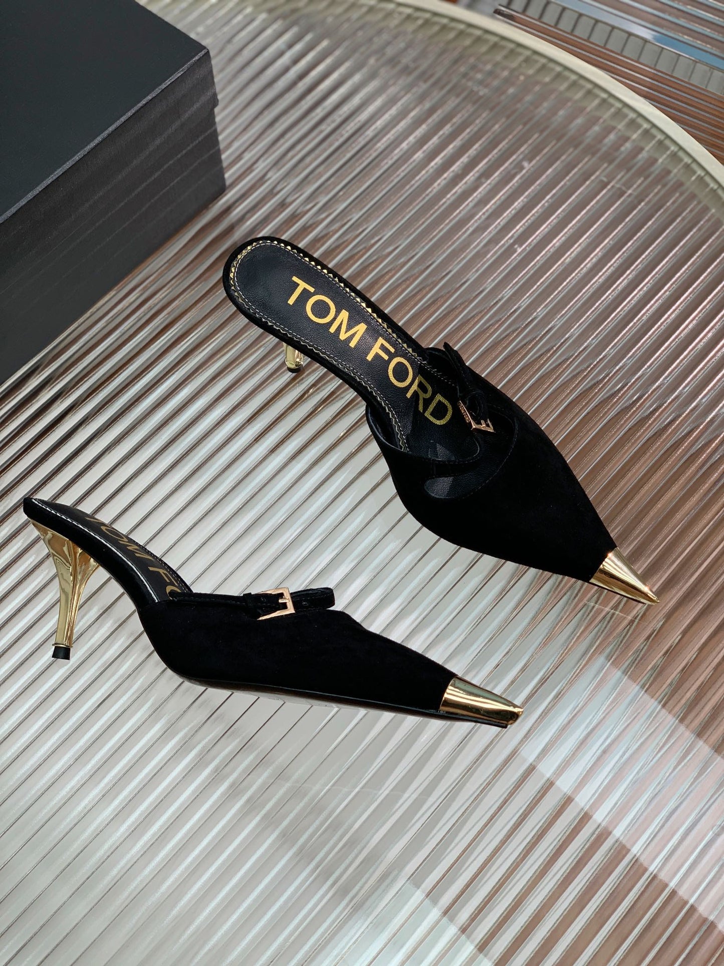 HIGH PUMP MULE 7 CM IN BLACK SUEDE