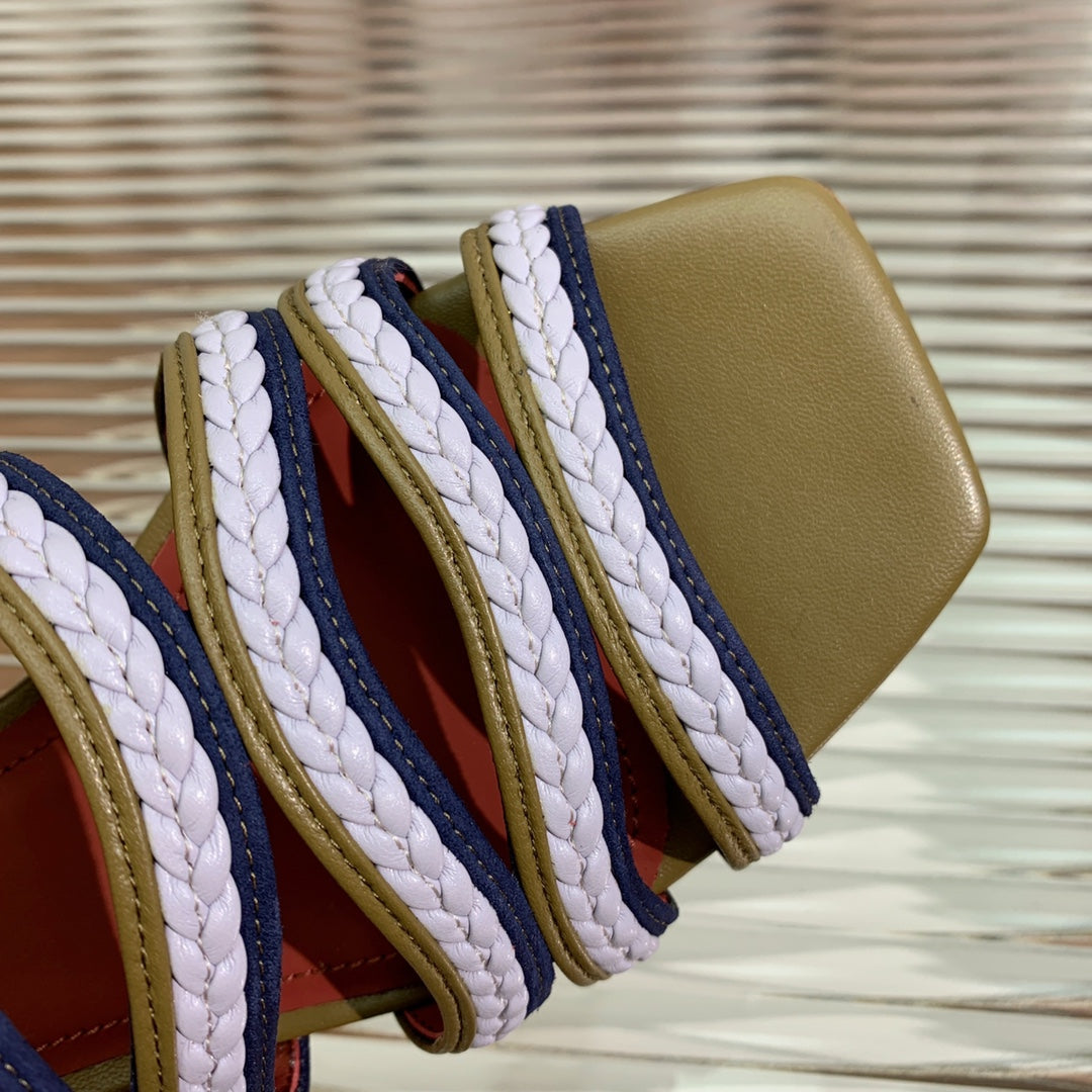 LP SPRIGHTLY CHARMS SANDAL WHITE AND OLIVE CALFSKIN - 35