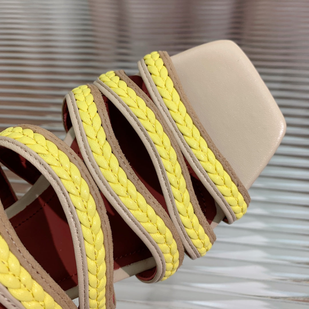 LP SPRIGHTLY CHARMS SANDAL LEMON CALFSKIN - 35