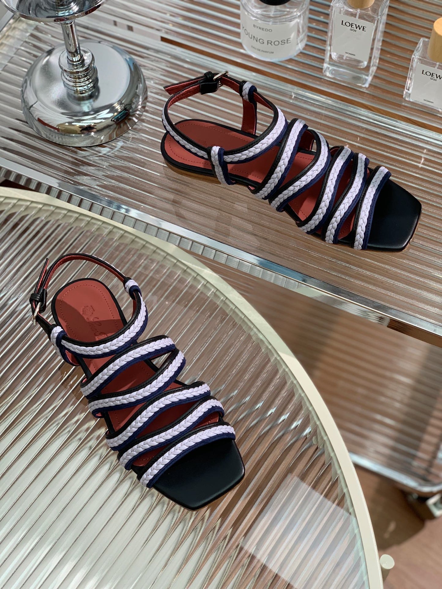 LP SPRIGHTLY CHARMS SANDAL WHITE AND BLACK CALFSKIN - 35