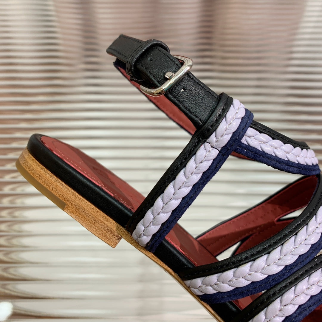 LP SPRIGHTLY CHARMS SANDAL WHITE AND BLACK CALFSKIN - 35