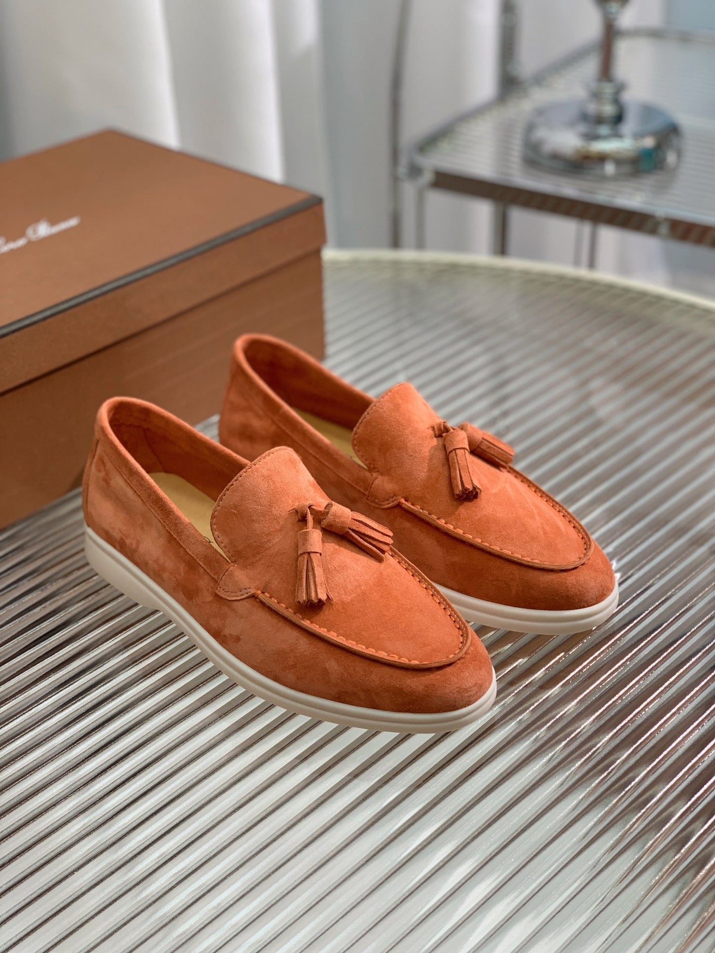 LP SUMMER WALK TASSELS LOAFERS FIRE SUEDE - 35