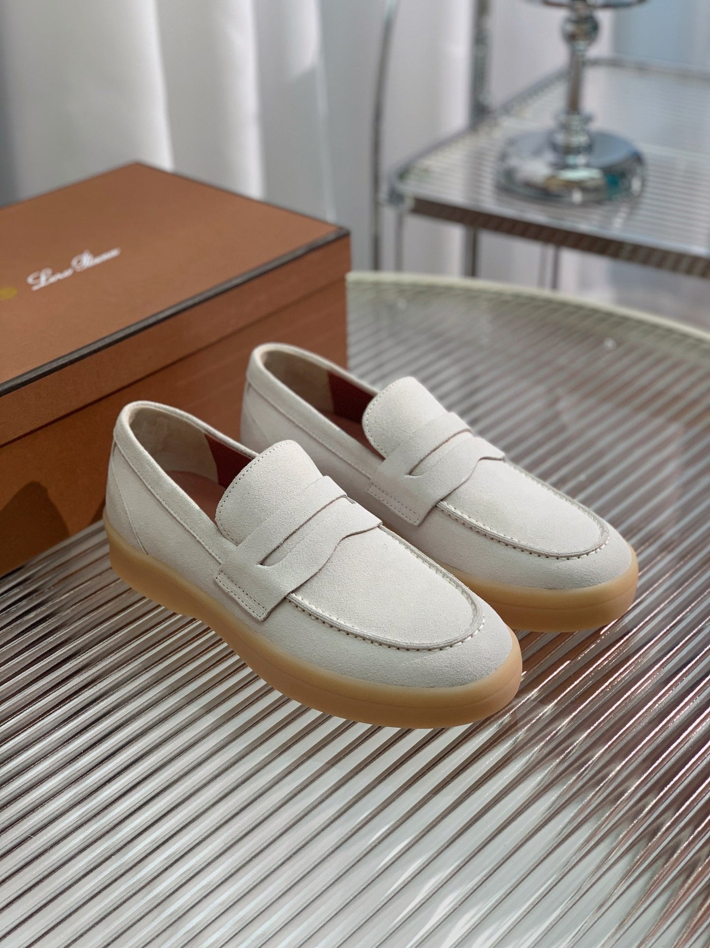 LP RETRO SUMMER  WALK LOAFERS WHITE SUEDE - 35