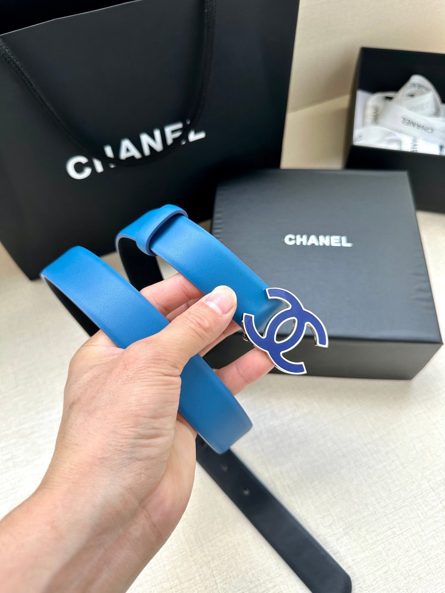 CC 30MM BELT IN COBALT BLUE SMOOTH CALFSKIN METAL HARDWARE - 30