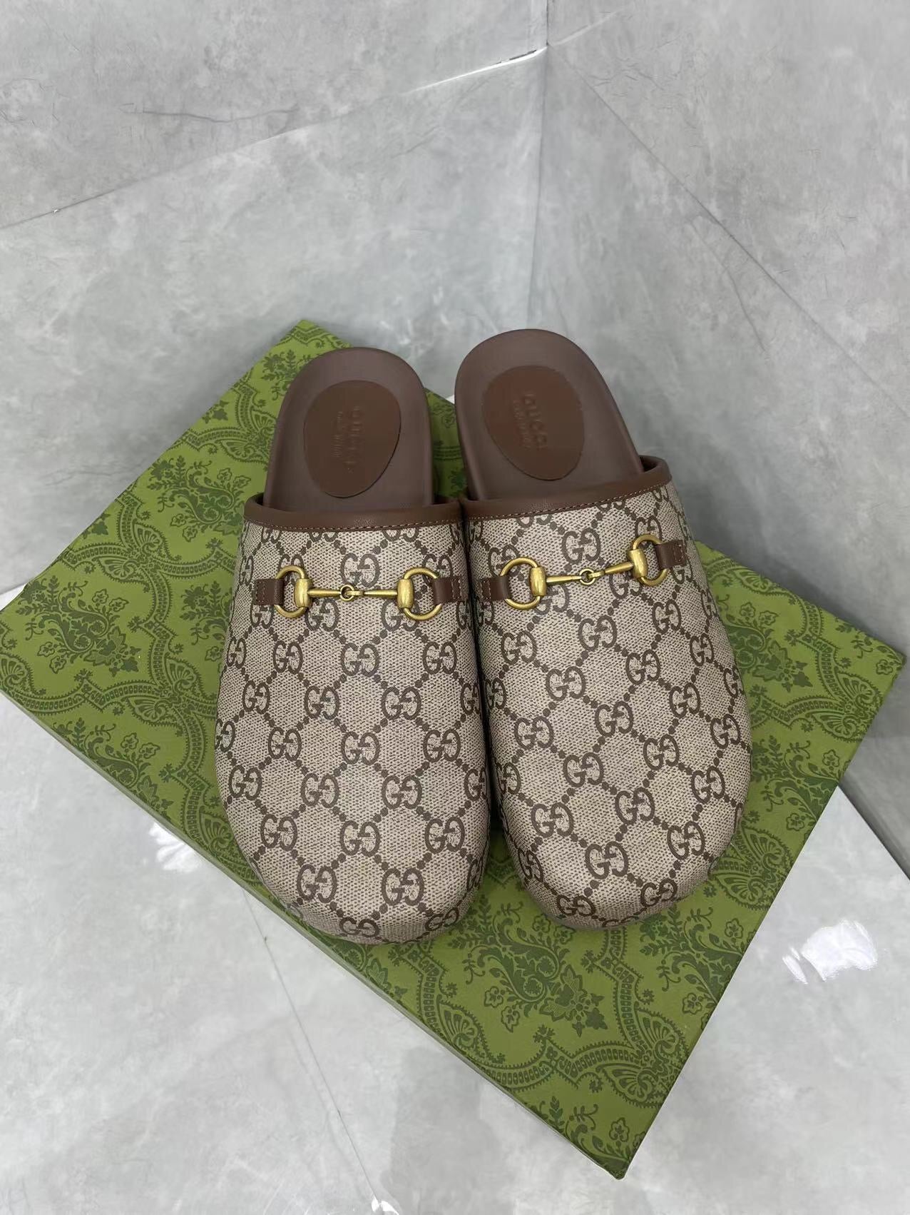 MULE WITH GOLD HORSEBIT IN BEIGE AND EBONY MONOGRAM CANVAS - 36